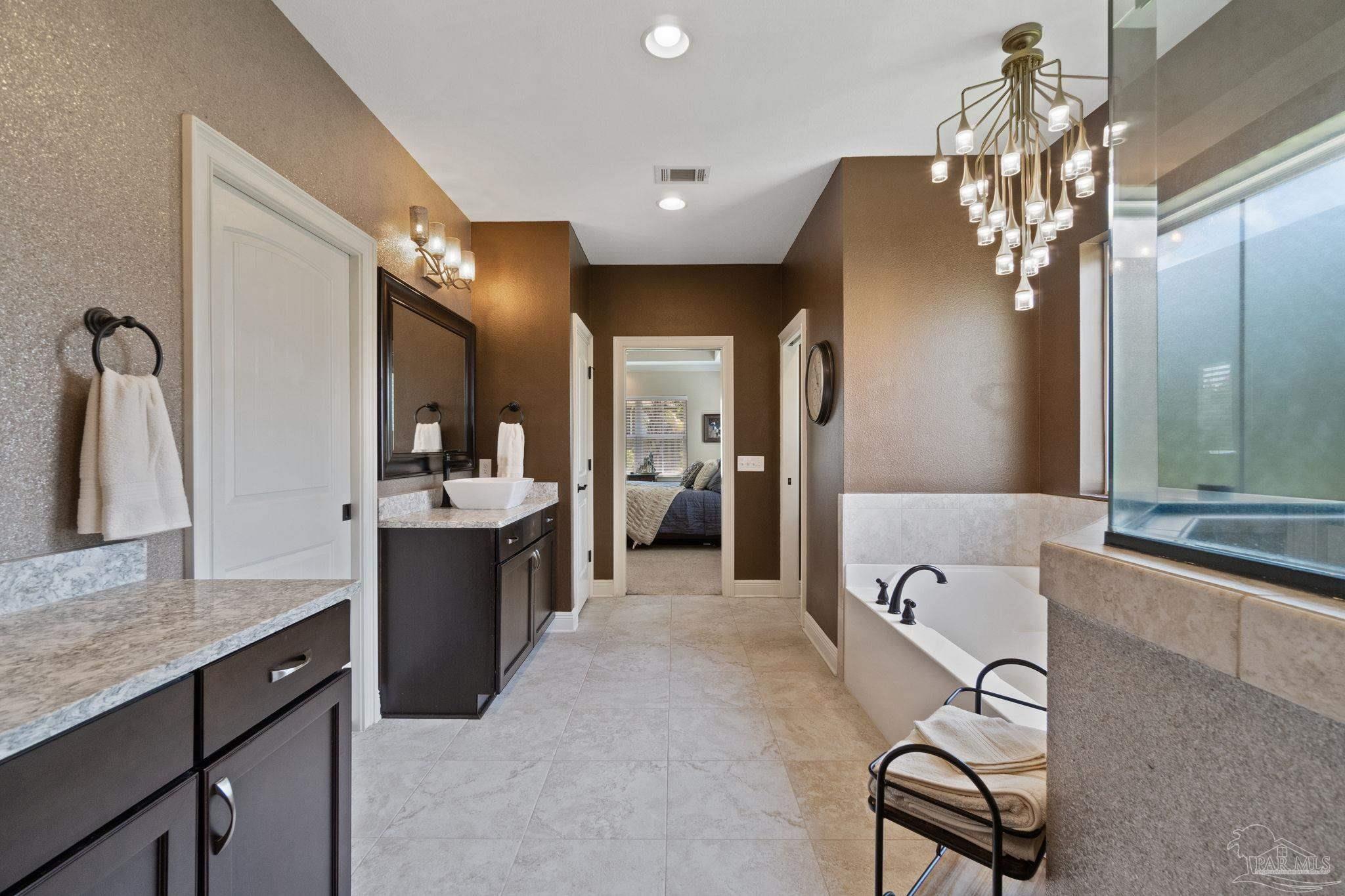 8757 Spider Lily Way