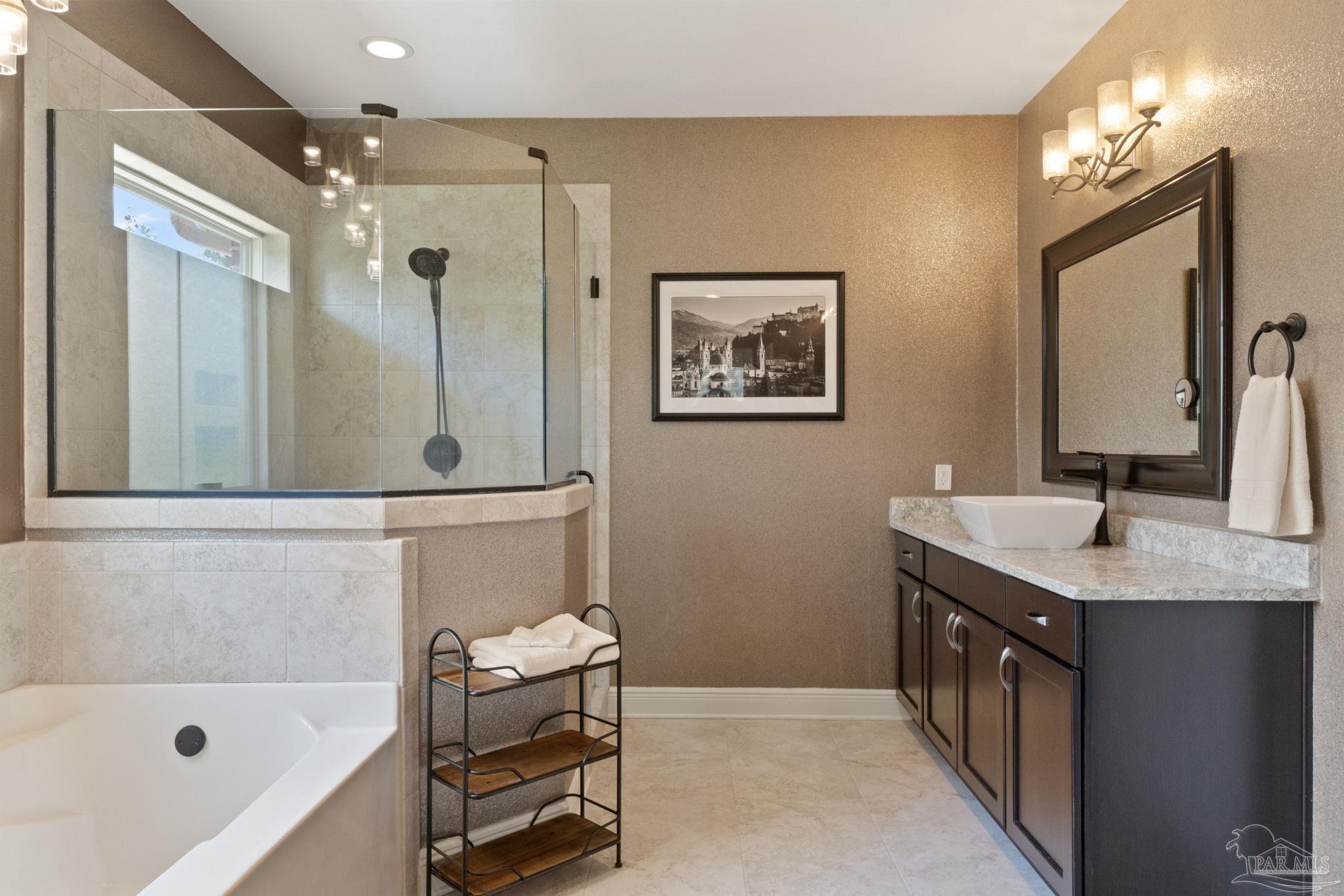 8757 Spider Lily Way