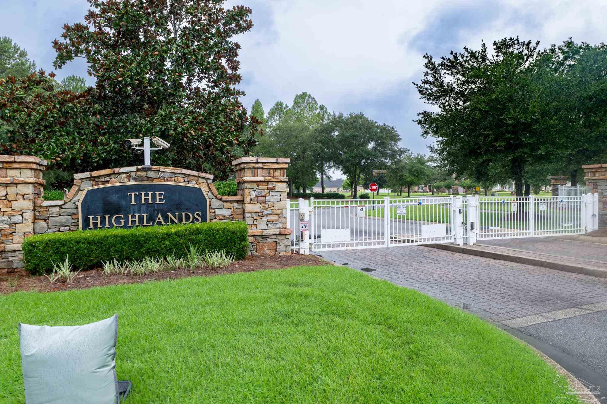 5764 Highland Lake Dr