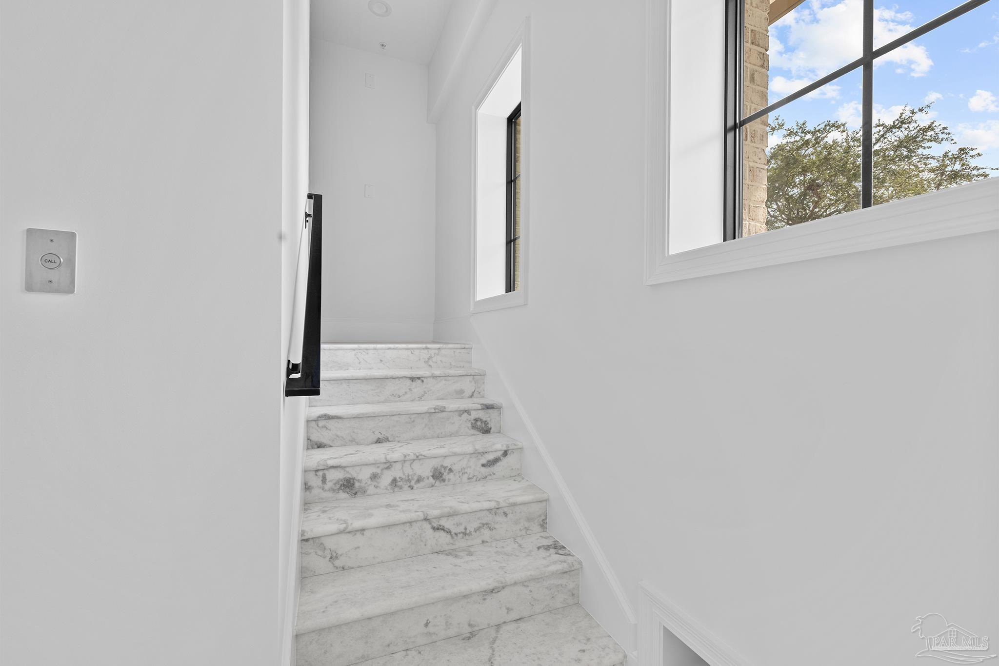 800 S Palafox St # 789