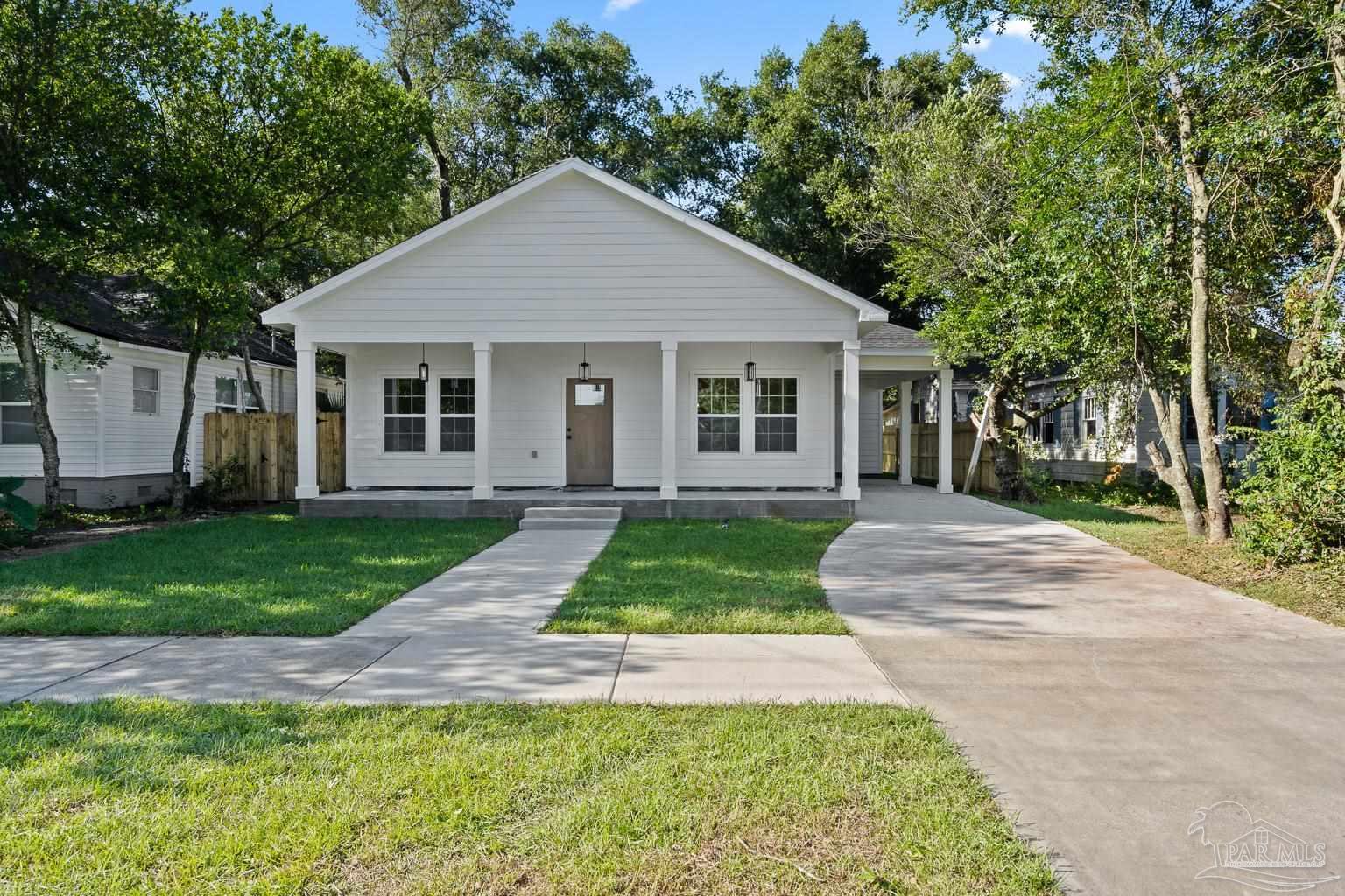 206 W Winthrop Ave