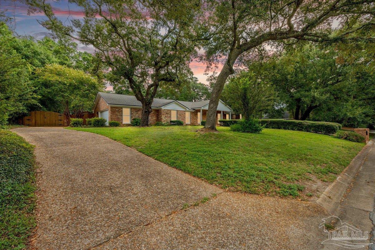 4660 Francisco Rd