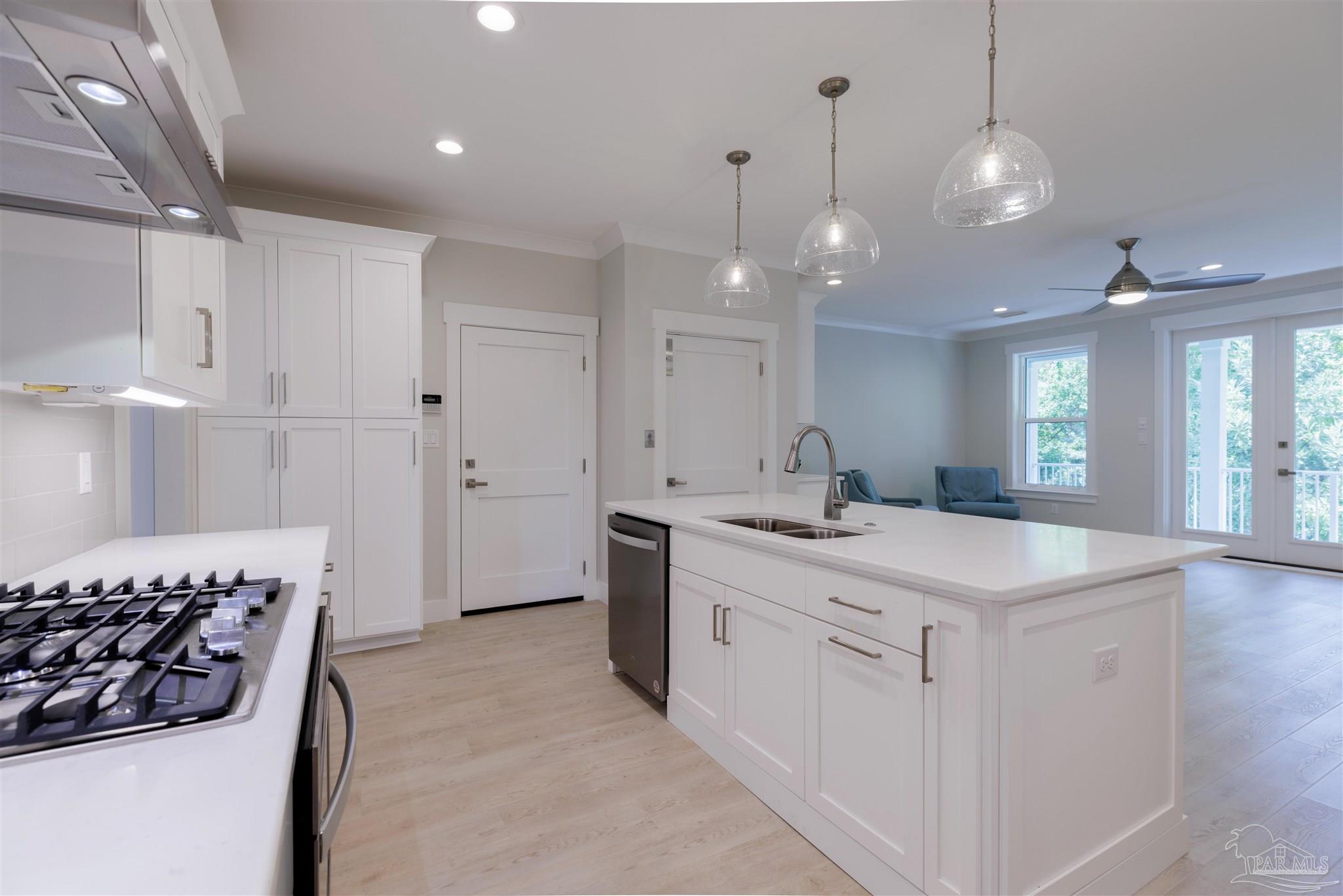 223 English Cove Ct
