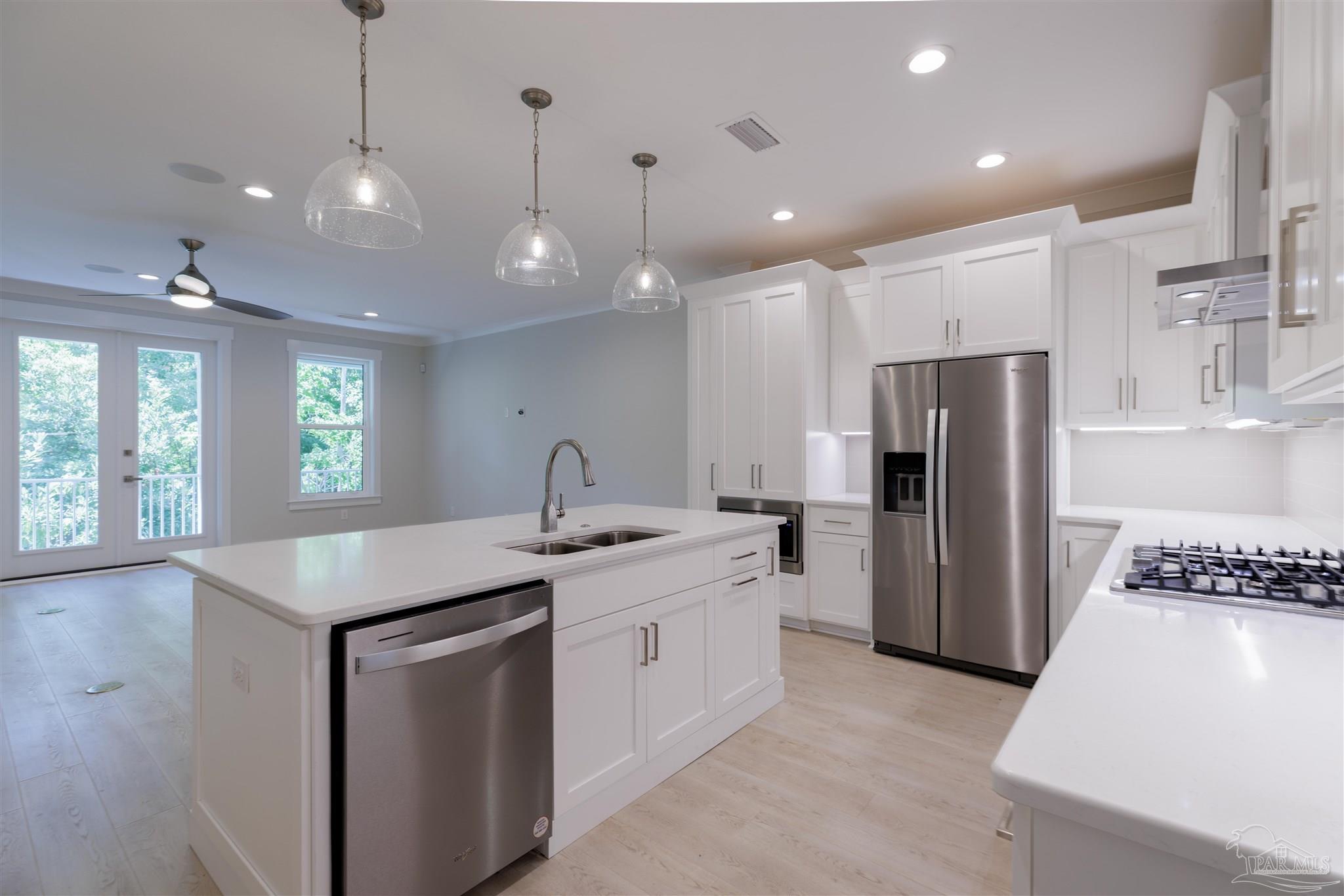 223 English Cove Ct