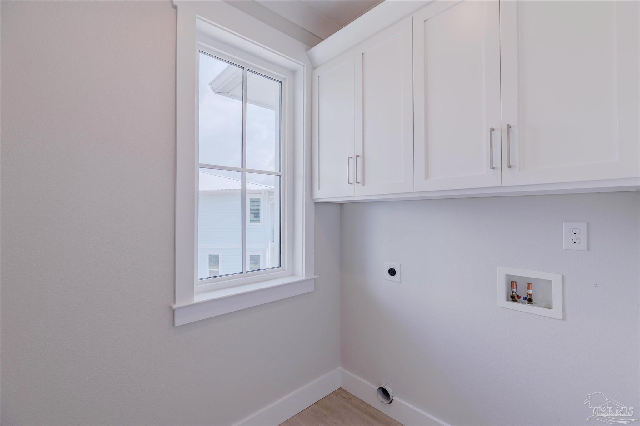 223 English Cove Ct