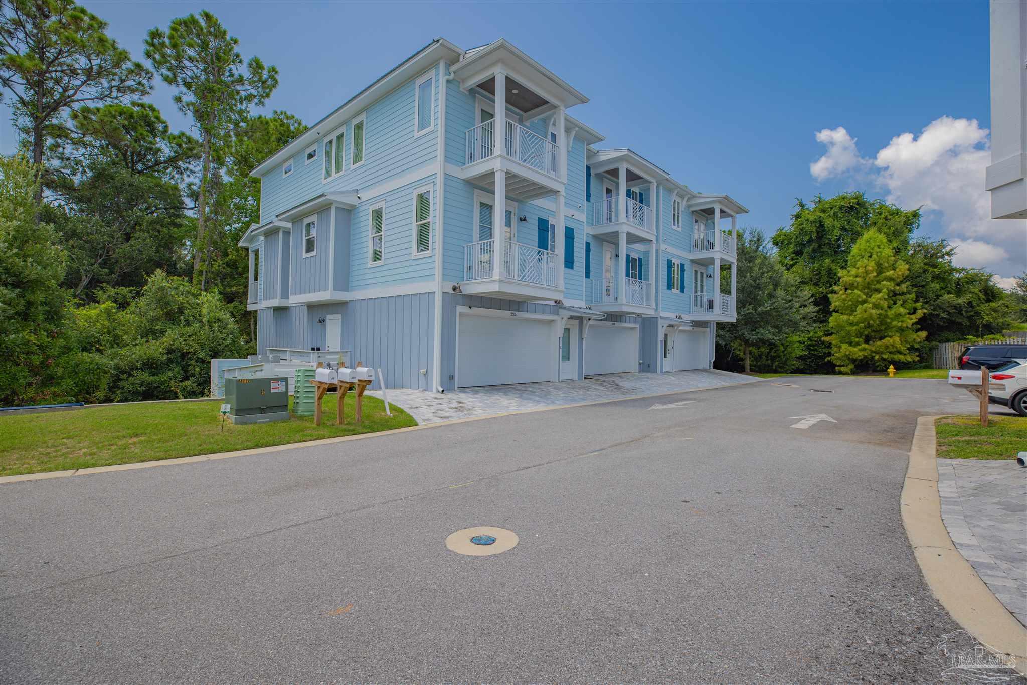 223 English Cove Ct