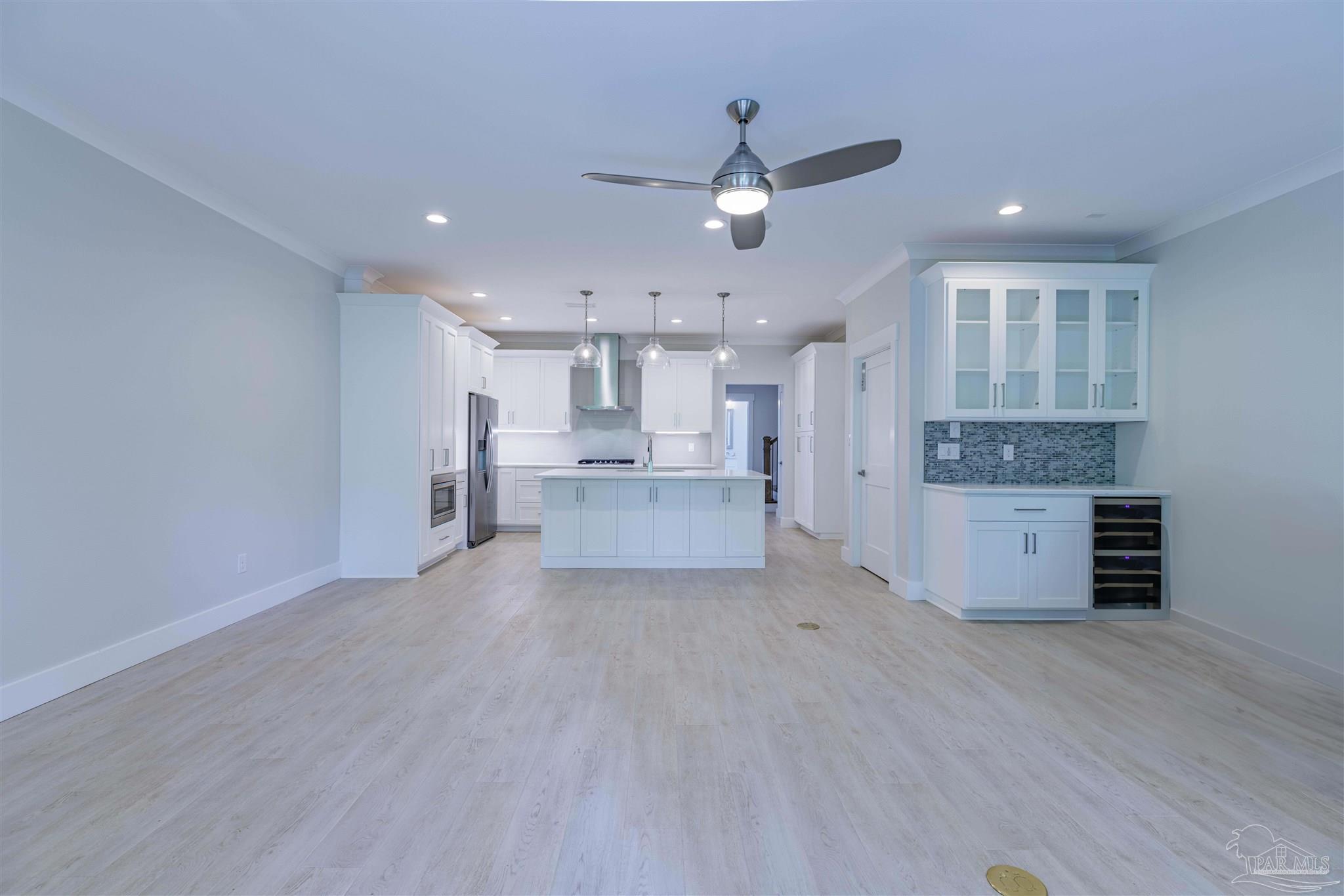 223 English Cove Ct