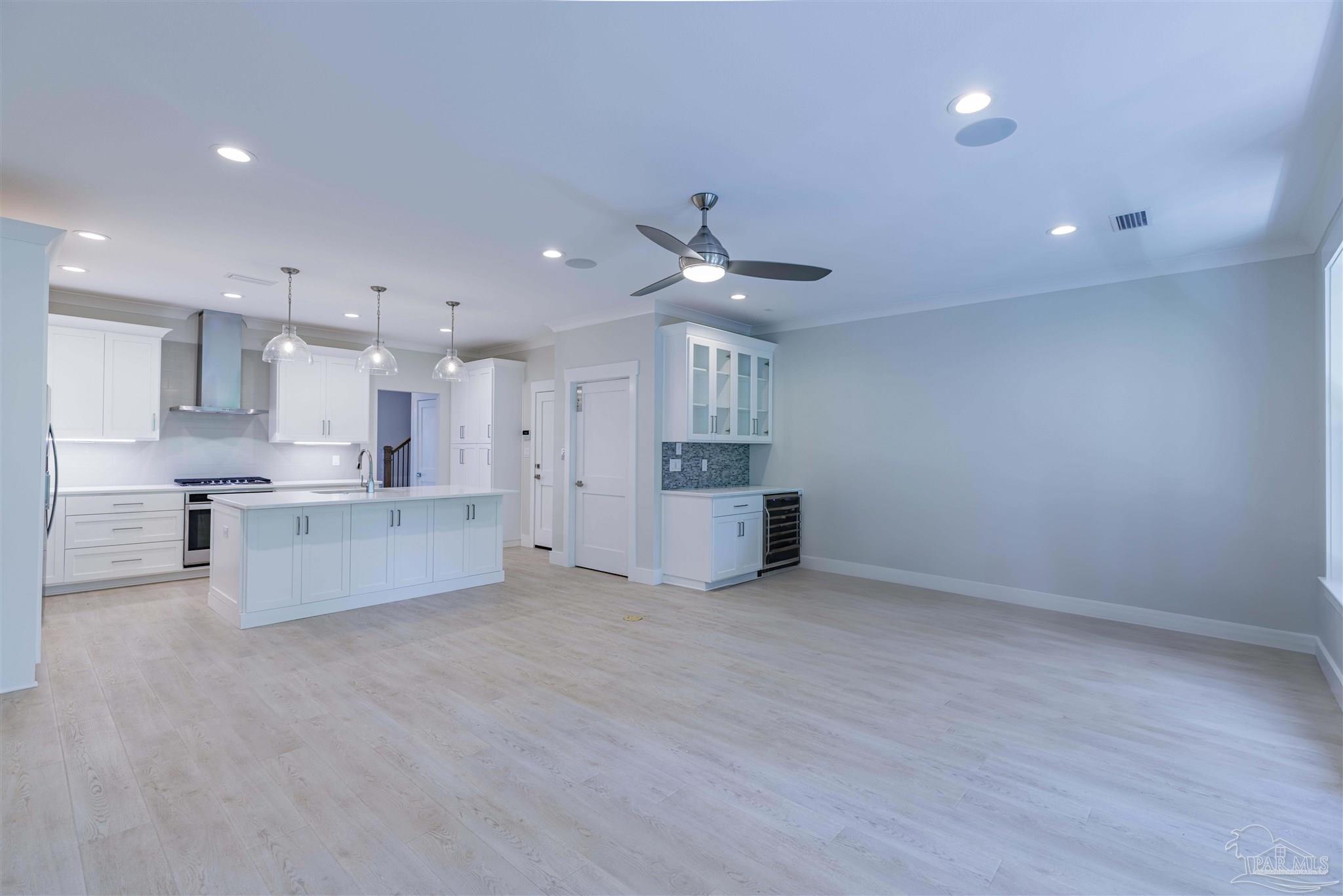 223 English Cove Ct