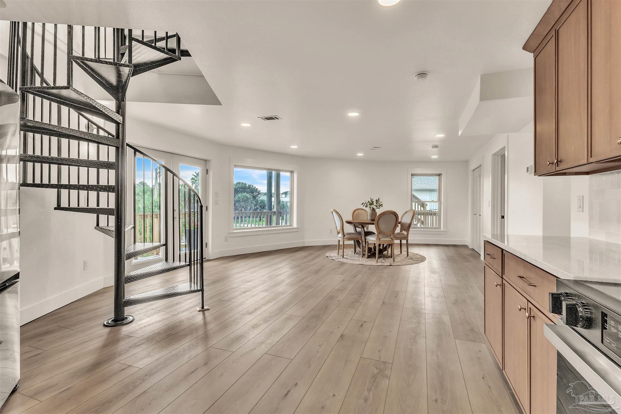807 Largo Dr