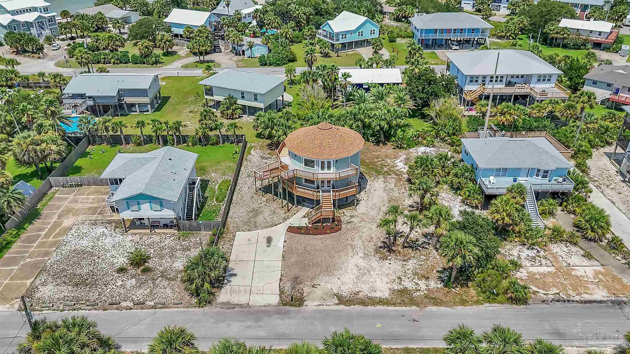 807 Largo Dr
