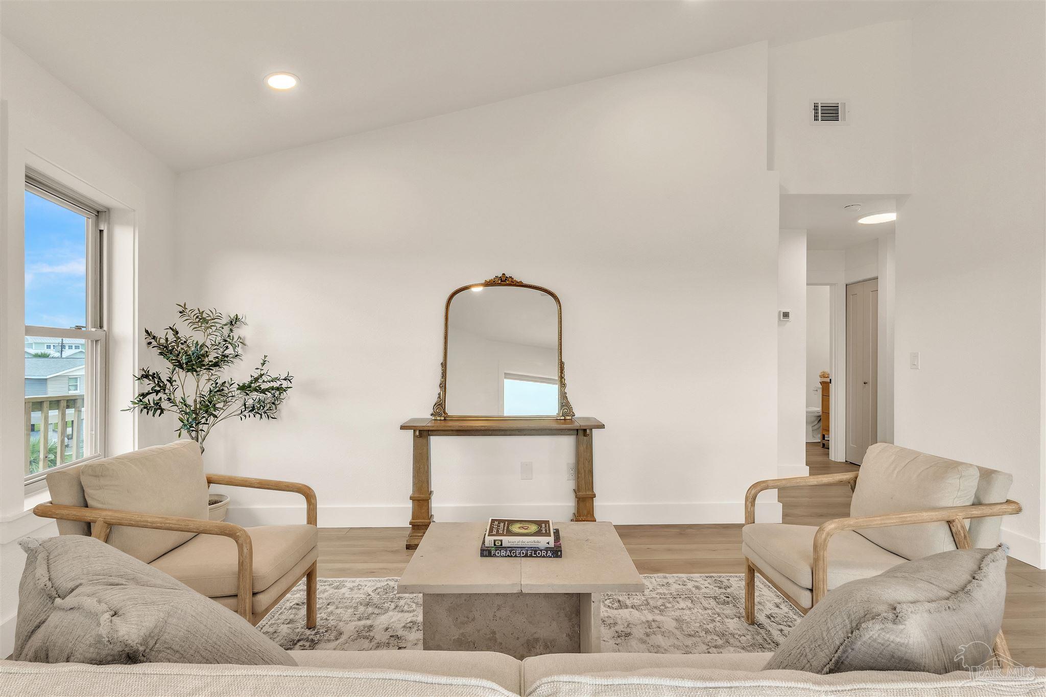 807 Largo Dr
