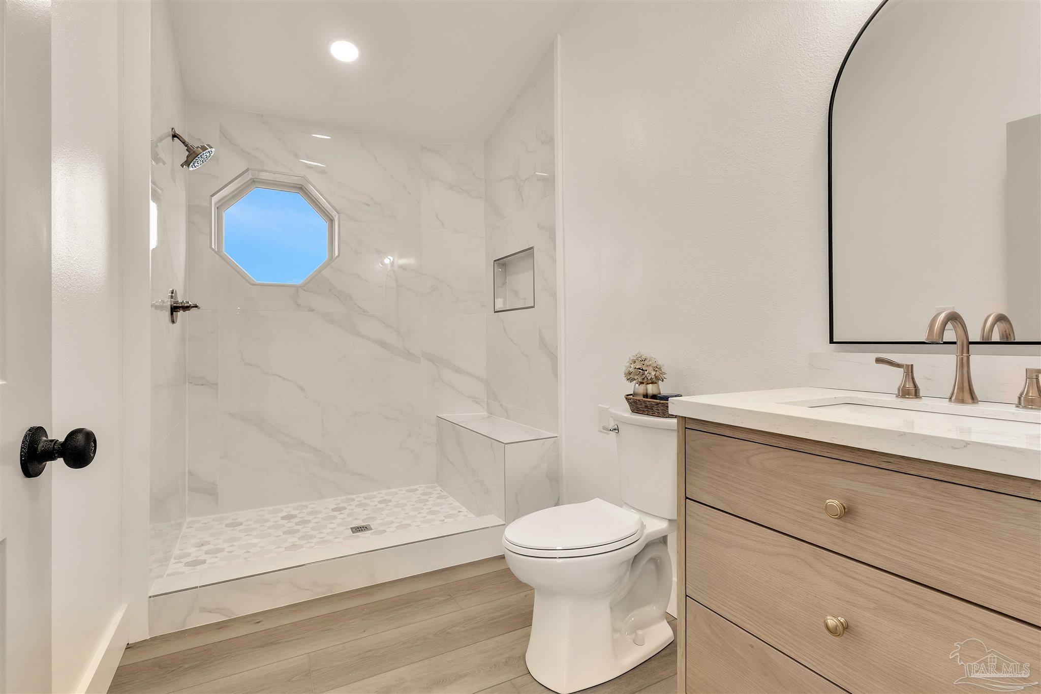 807 Largo Dr