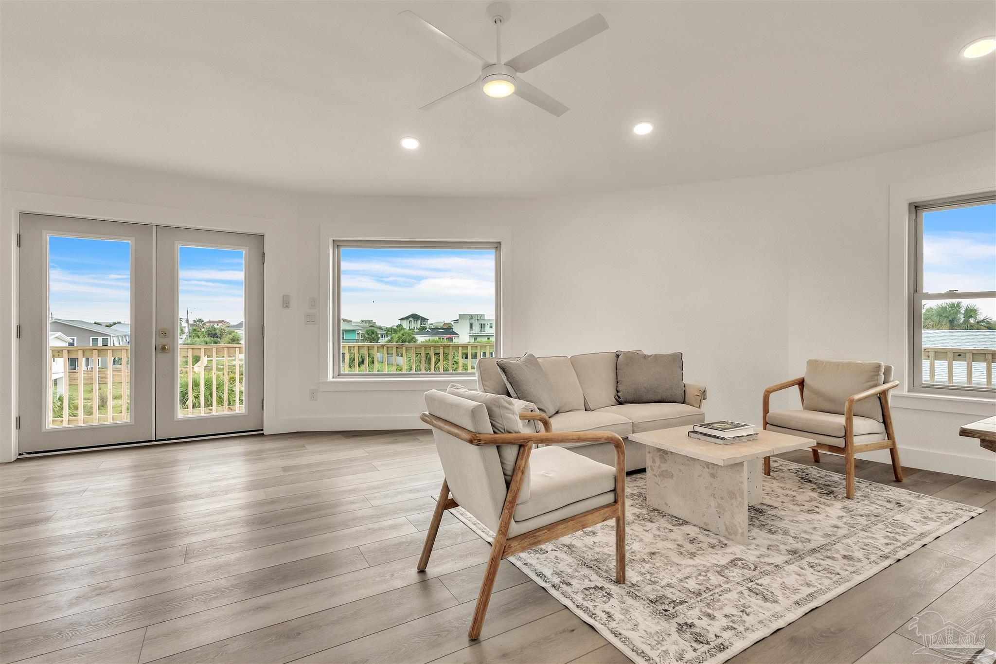 807 Largo Dr