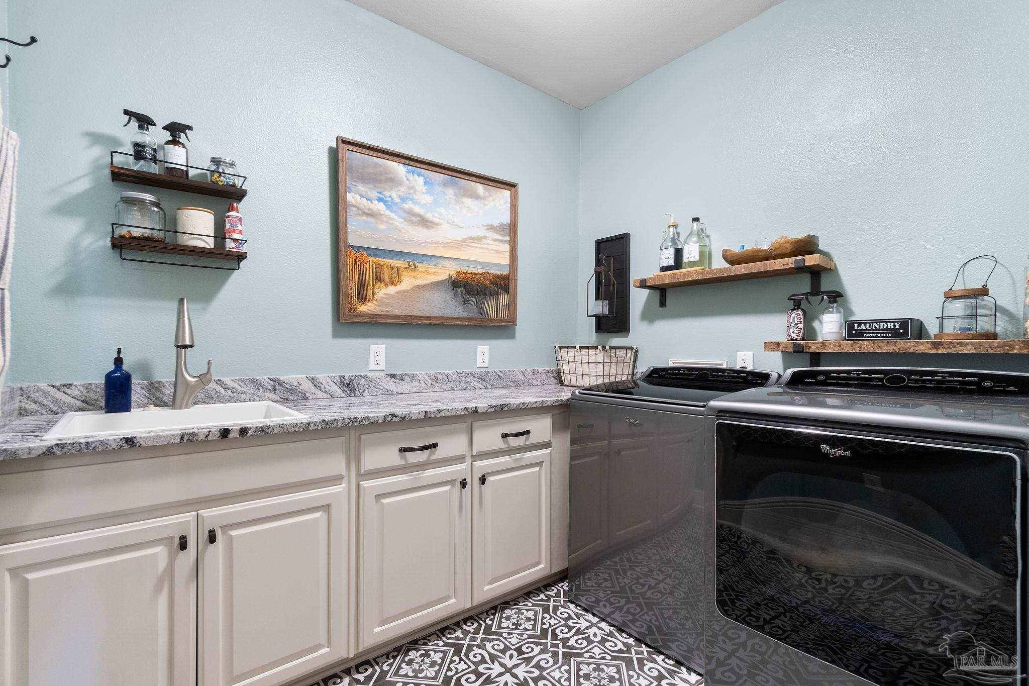 8587 Foxtail Loop
