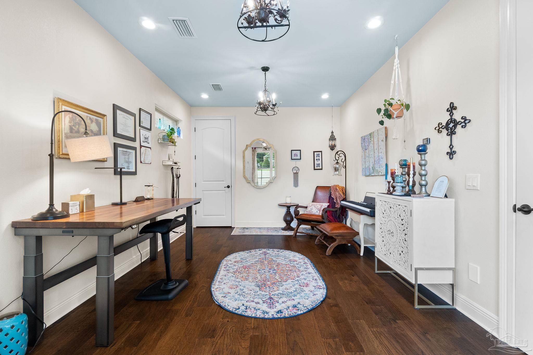 8587 Foxtail Loop
