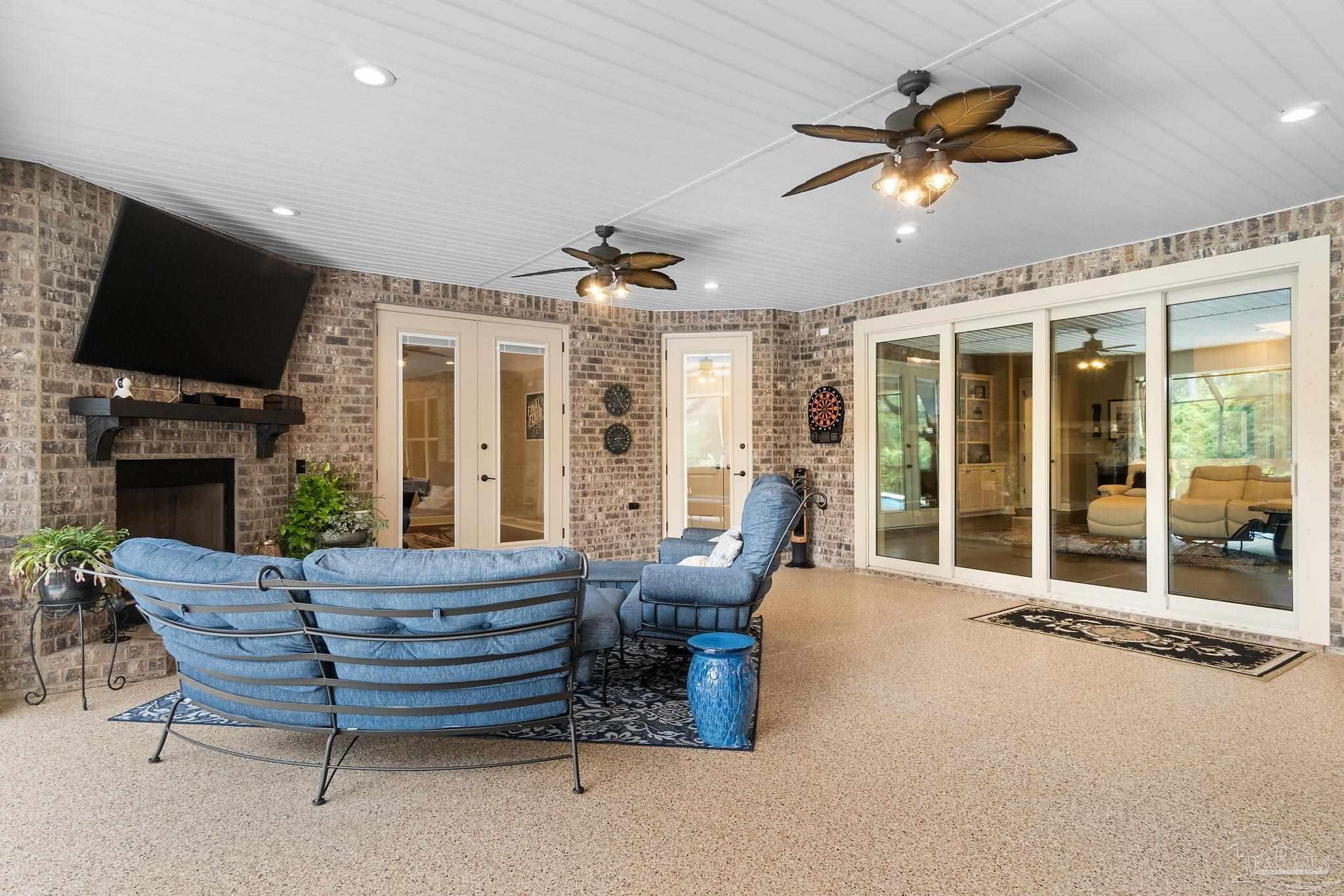 8587 Foxtail Loop