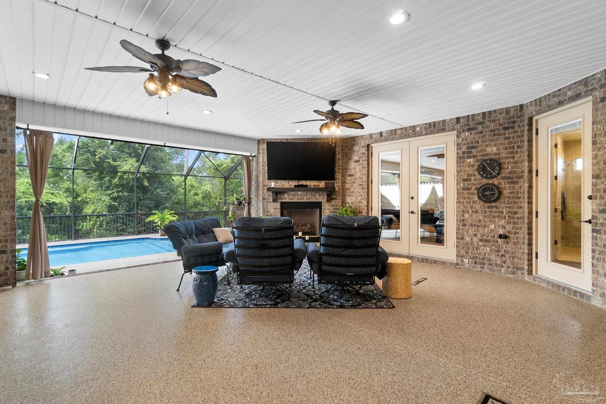 8587 Foxtail Loop