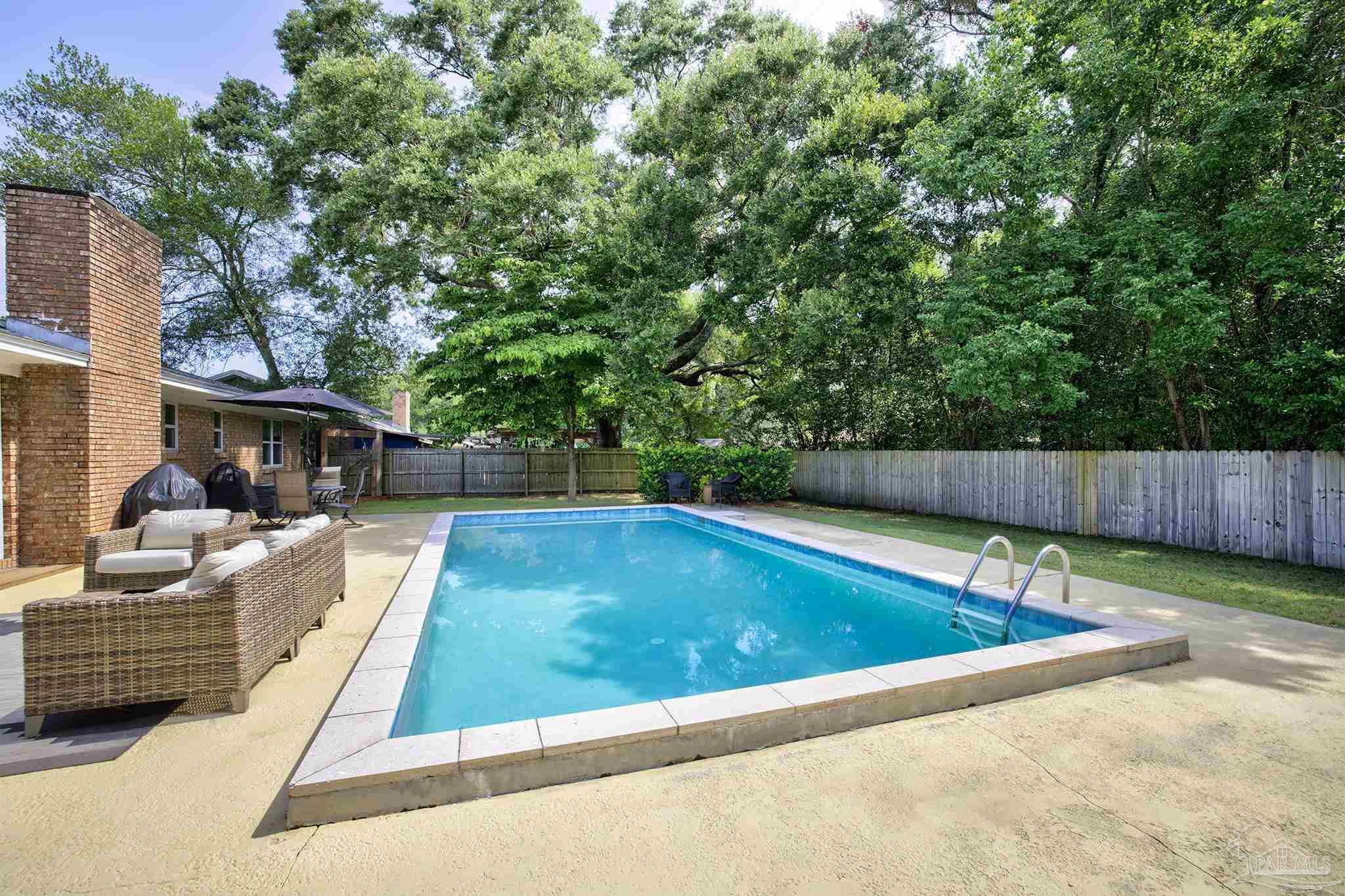 5450 Flax Rd