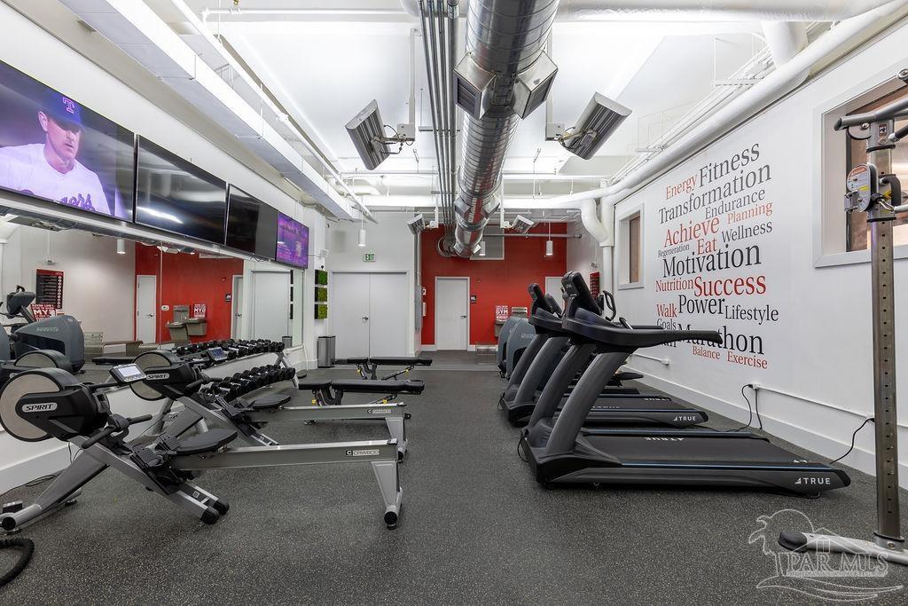 17 S Palafox Pl # 307