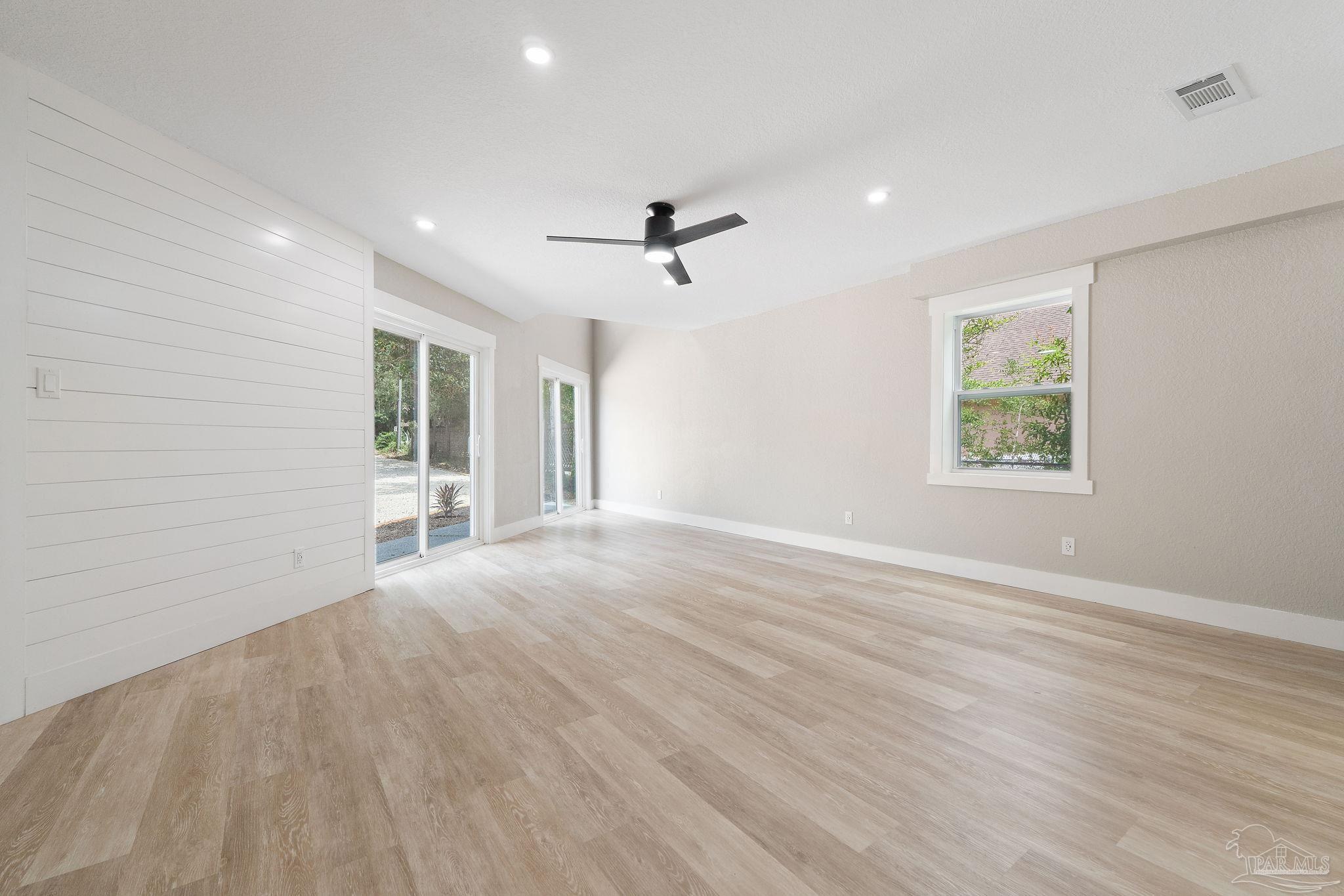 4023 Sandy Bluff Dr