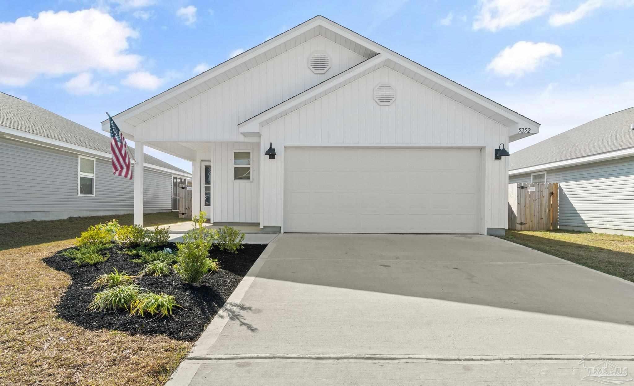 5252 Peach Dr