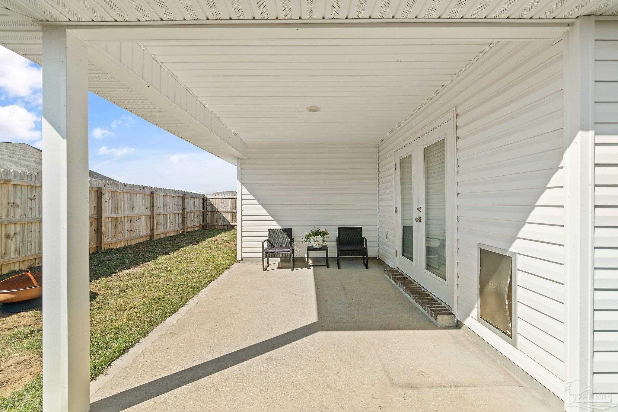 5252 Peach Dr