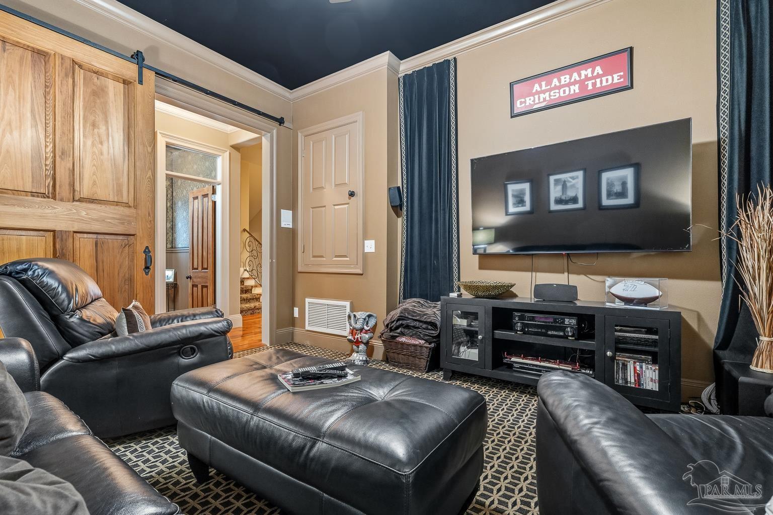 39 E Galvez Ct