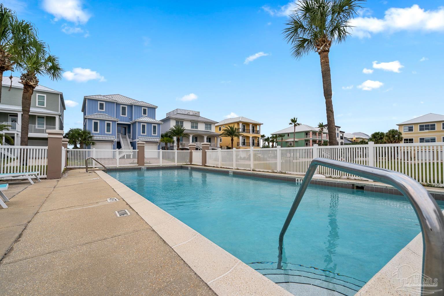 39 E Galvez Ct