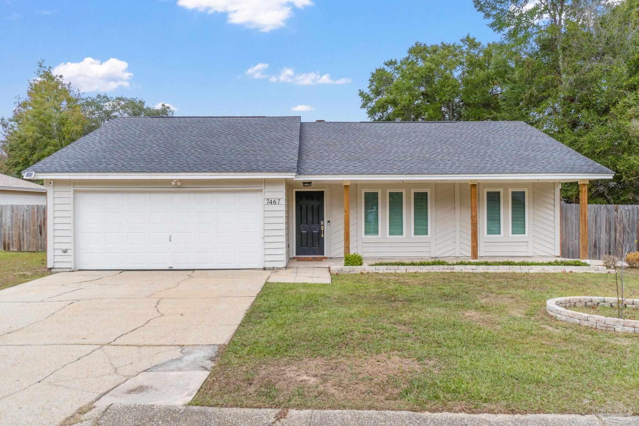 7467 Baywoods Ln