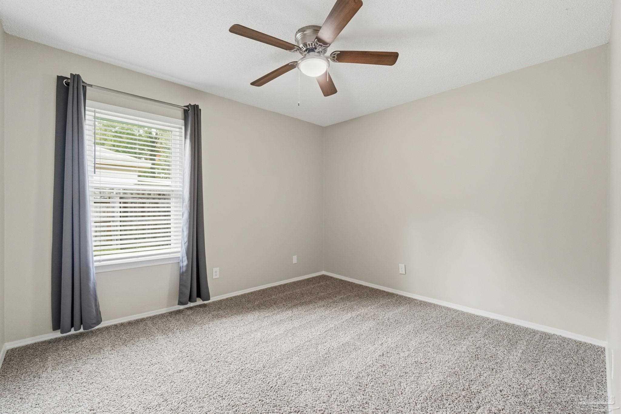 7467 Baywoods Ln