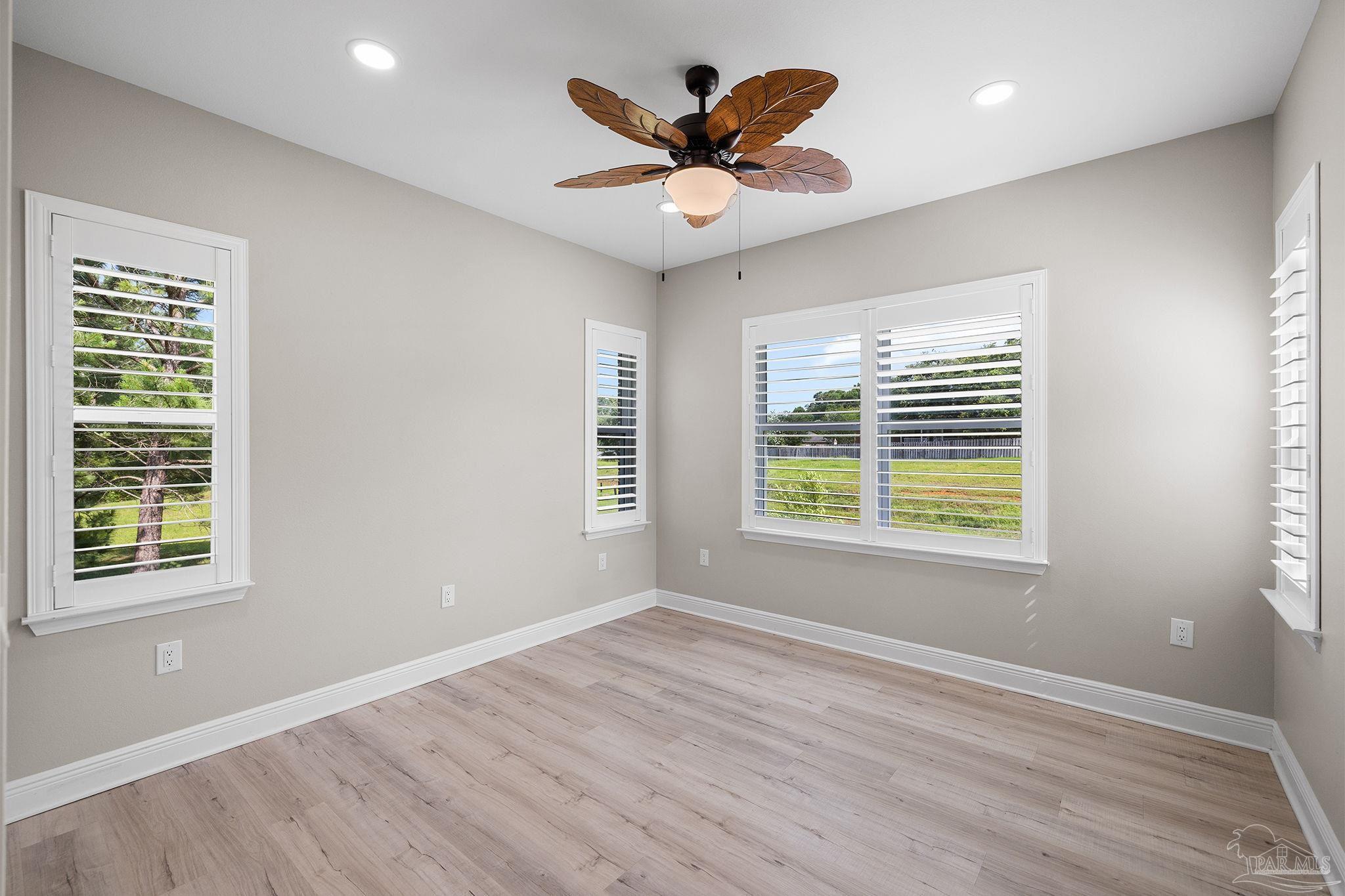 5861 Sword Fern Way