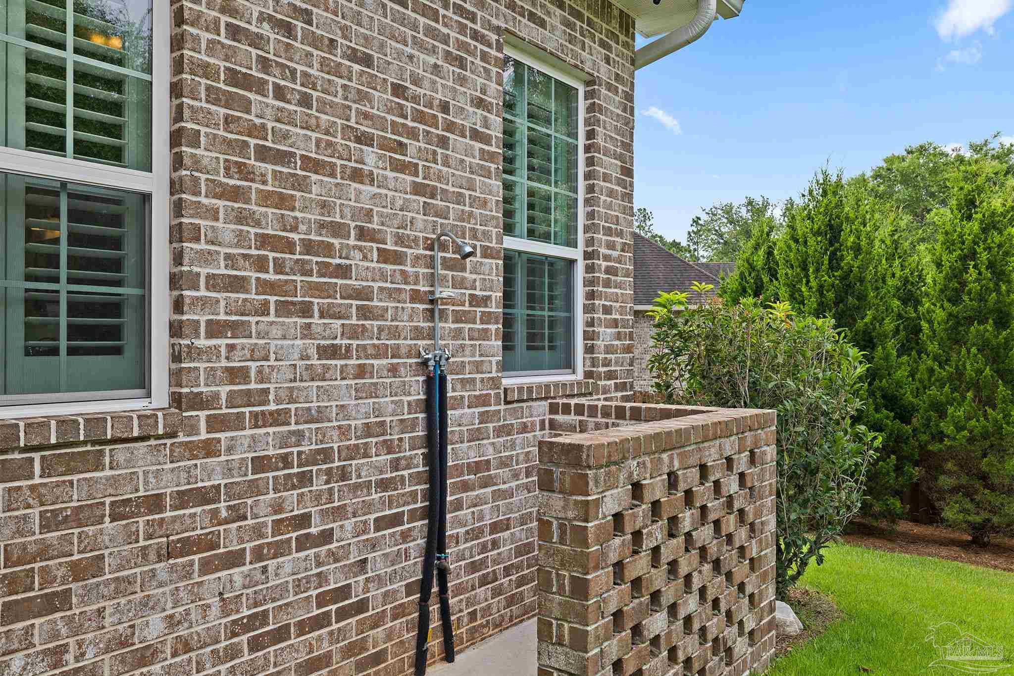 5861 Sword Fern Way
