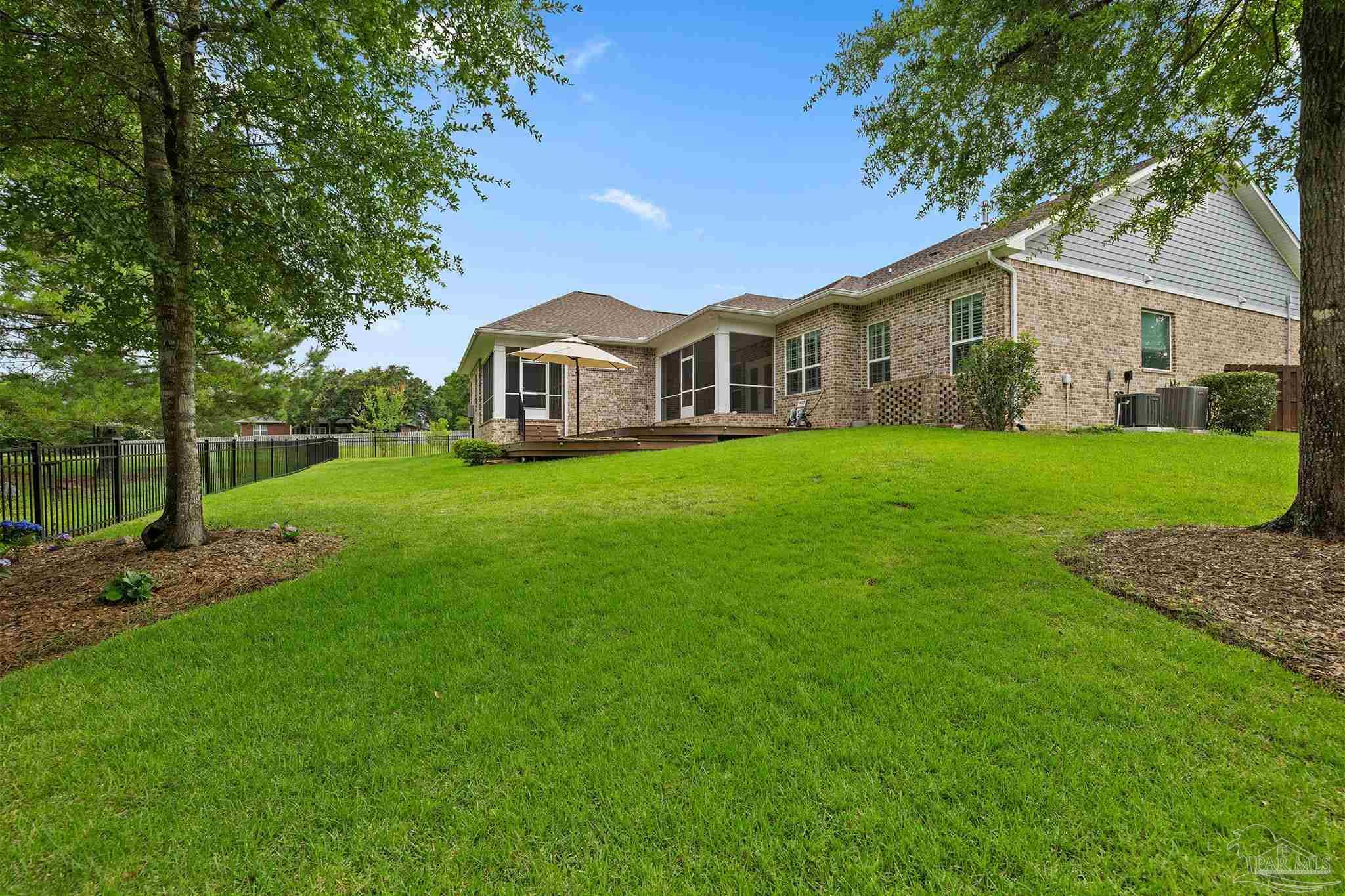 5861 Sword Fern Way