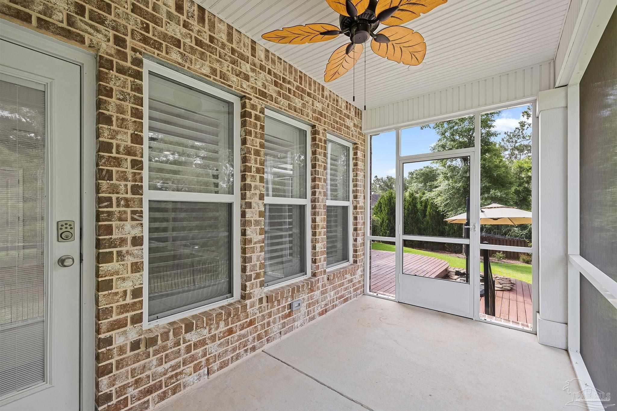 5861 Sword Fern Way