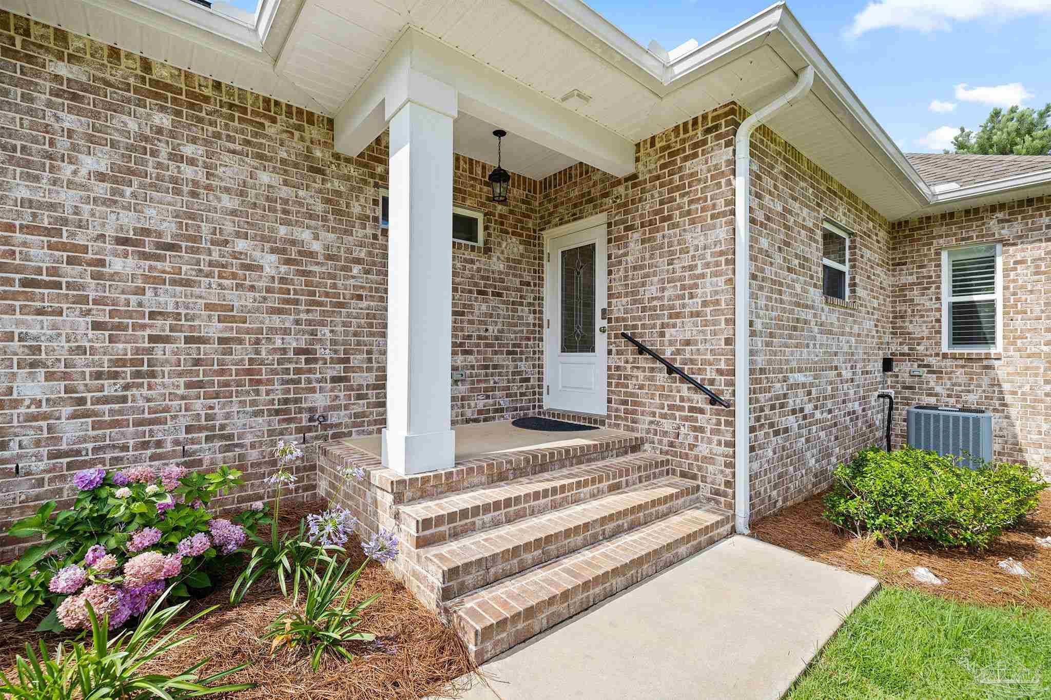 5861 Sword Fern Way