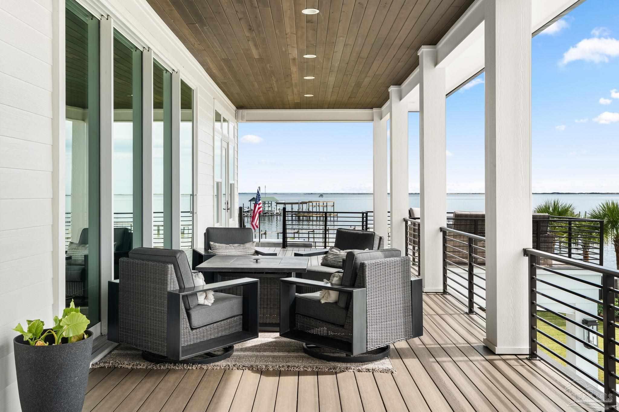 11704 Chanticleer Ct