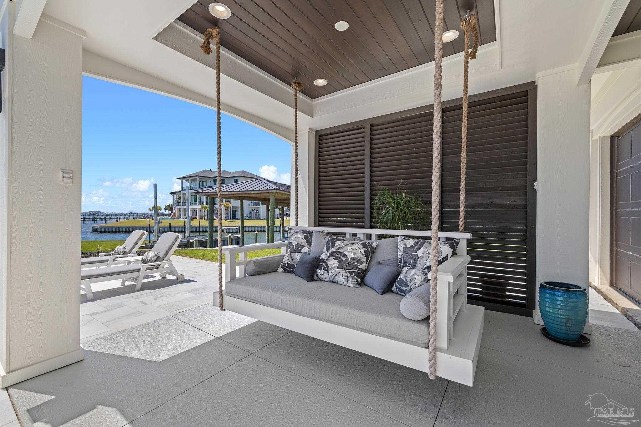 11704 Chanticleer Ct