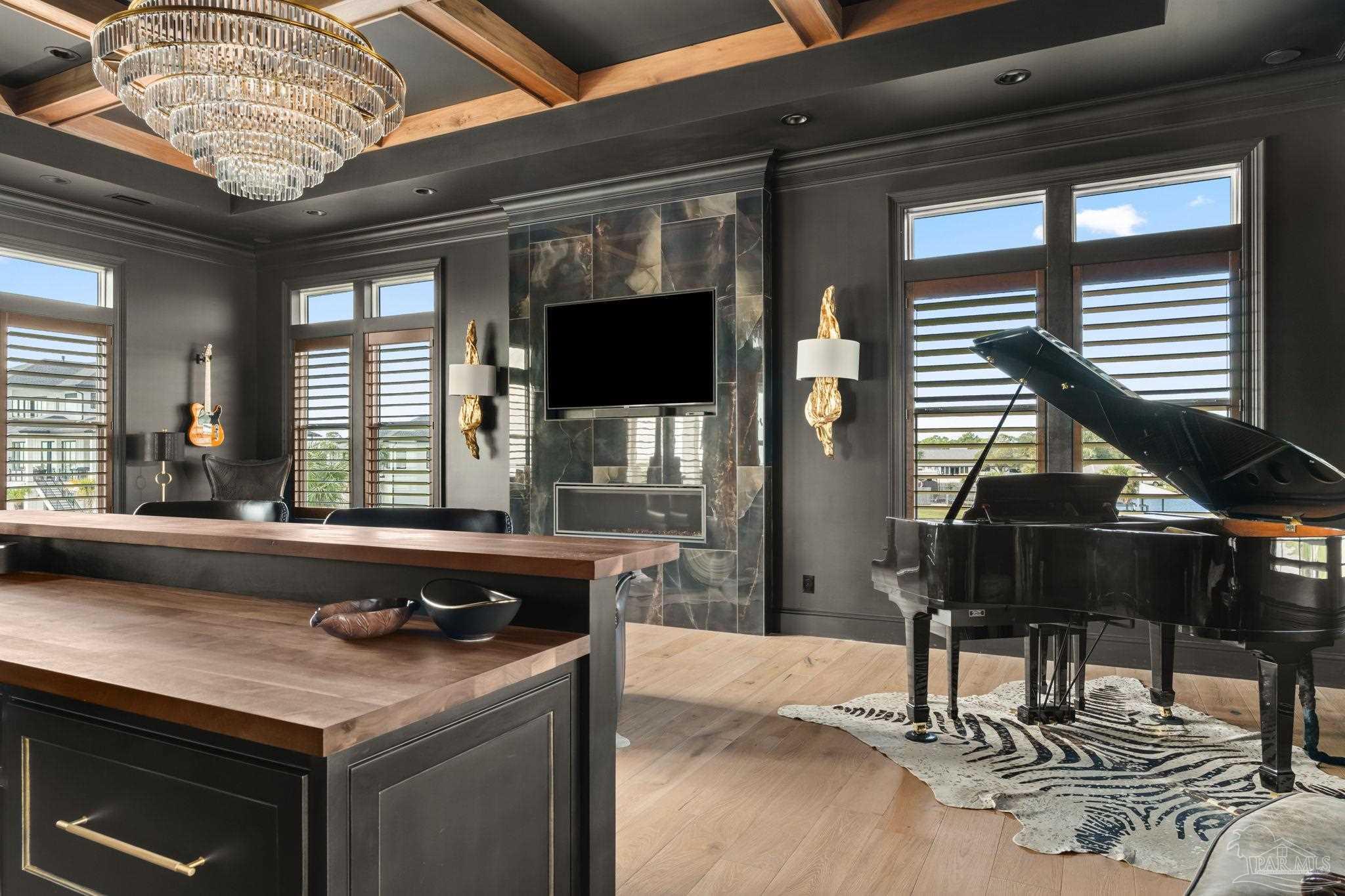 11704 Chanticleer Ct