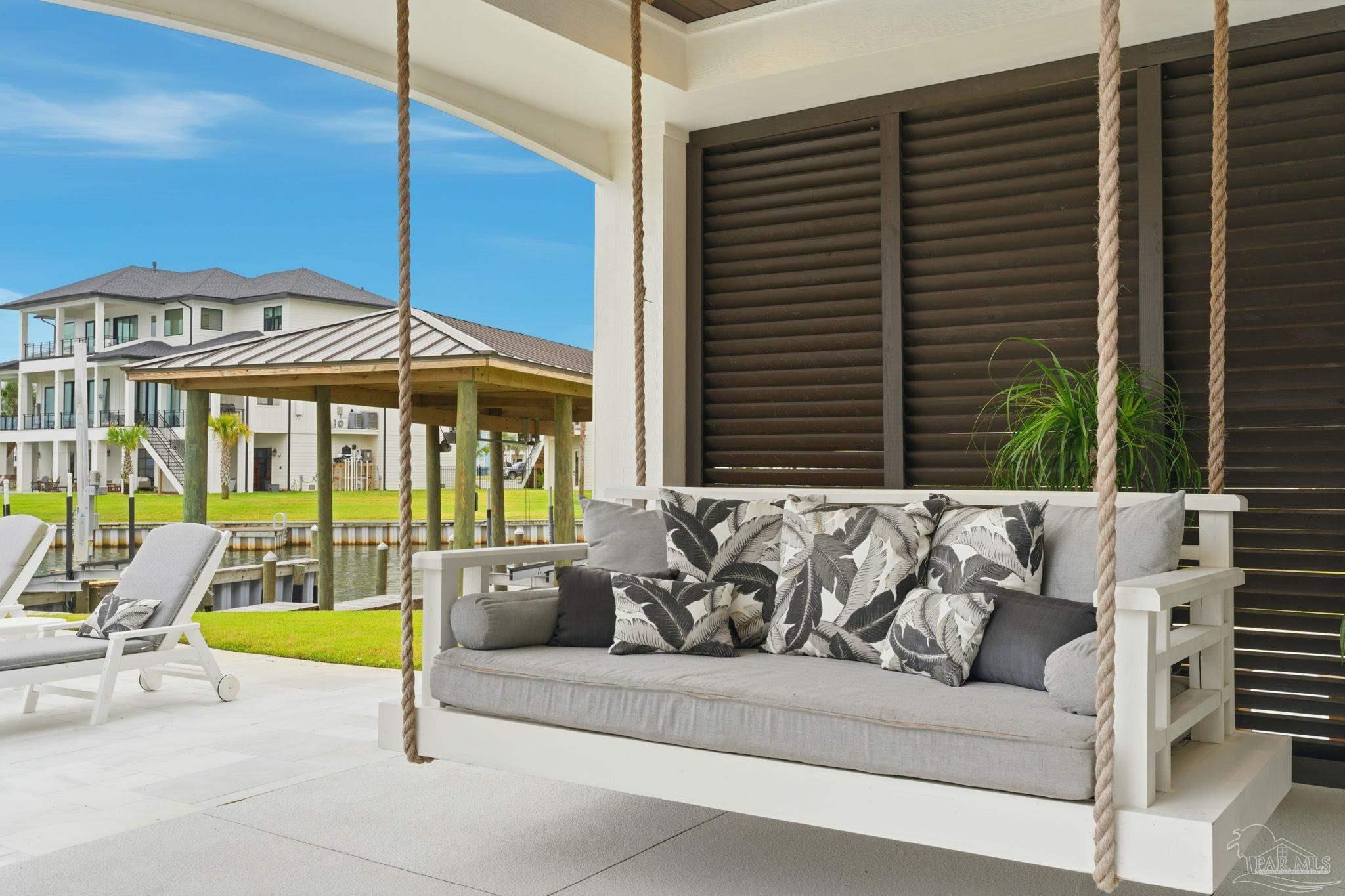 11704 Chanticleer Ct