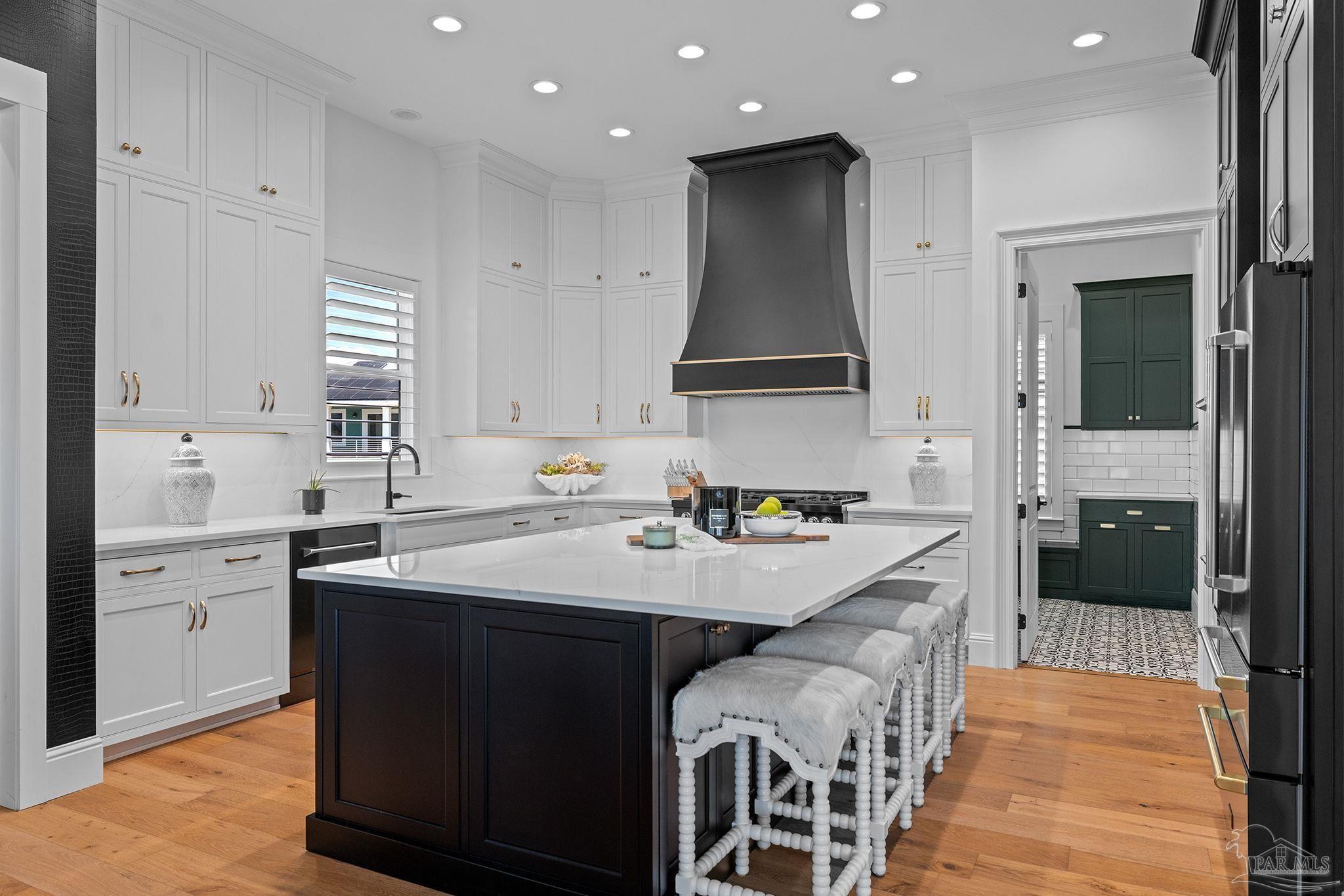 11704 Chanticleer Ct