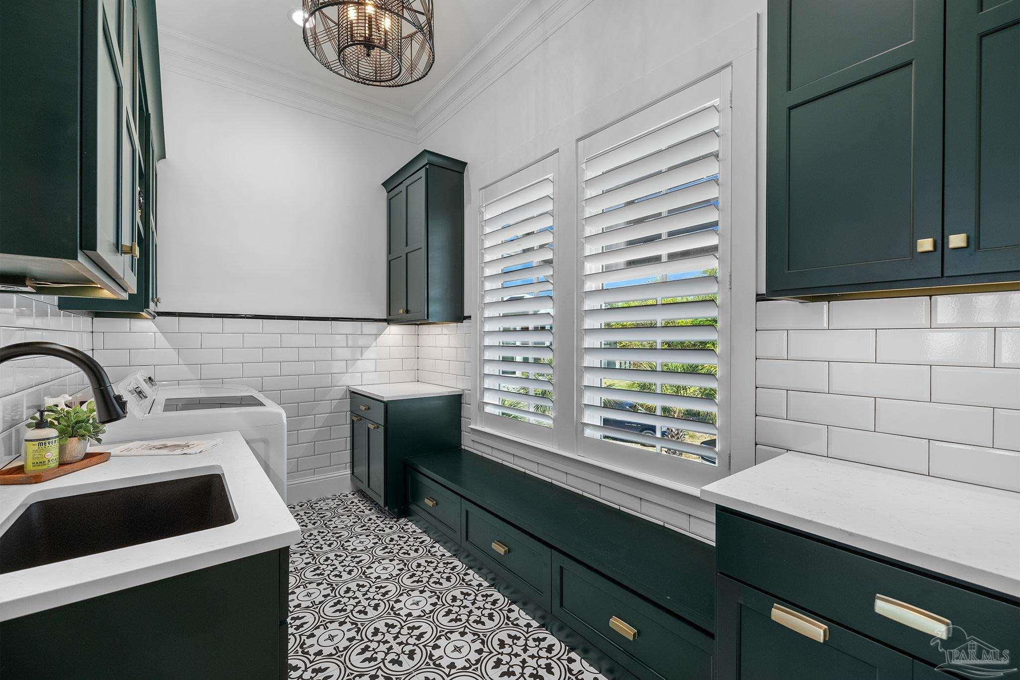 11704 Chanticleer Ct