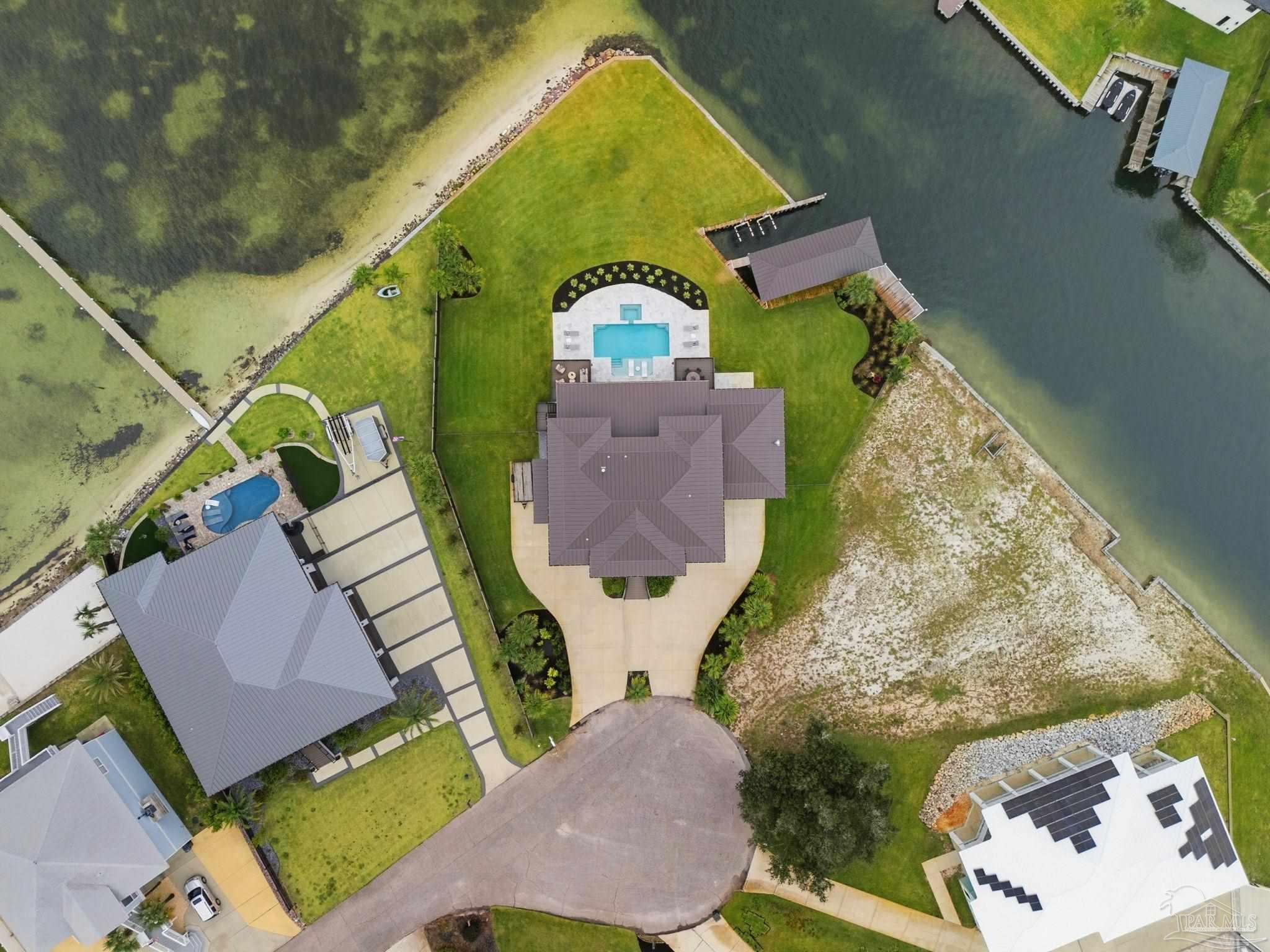 11704 Chanticleer Ct