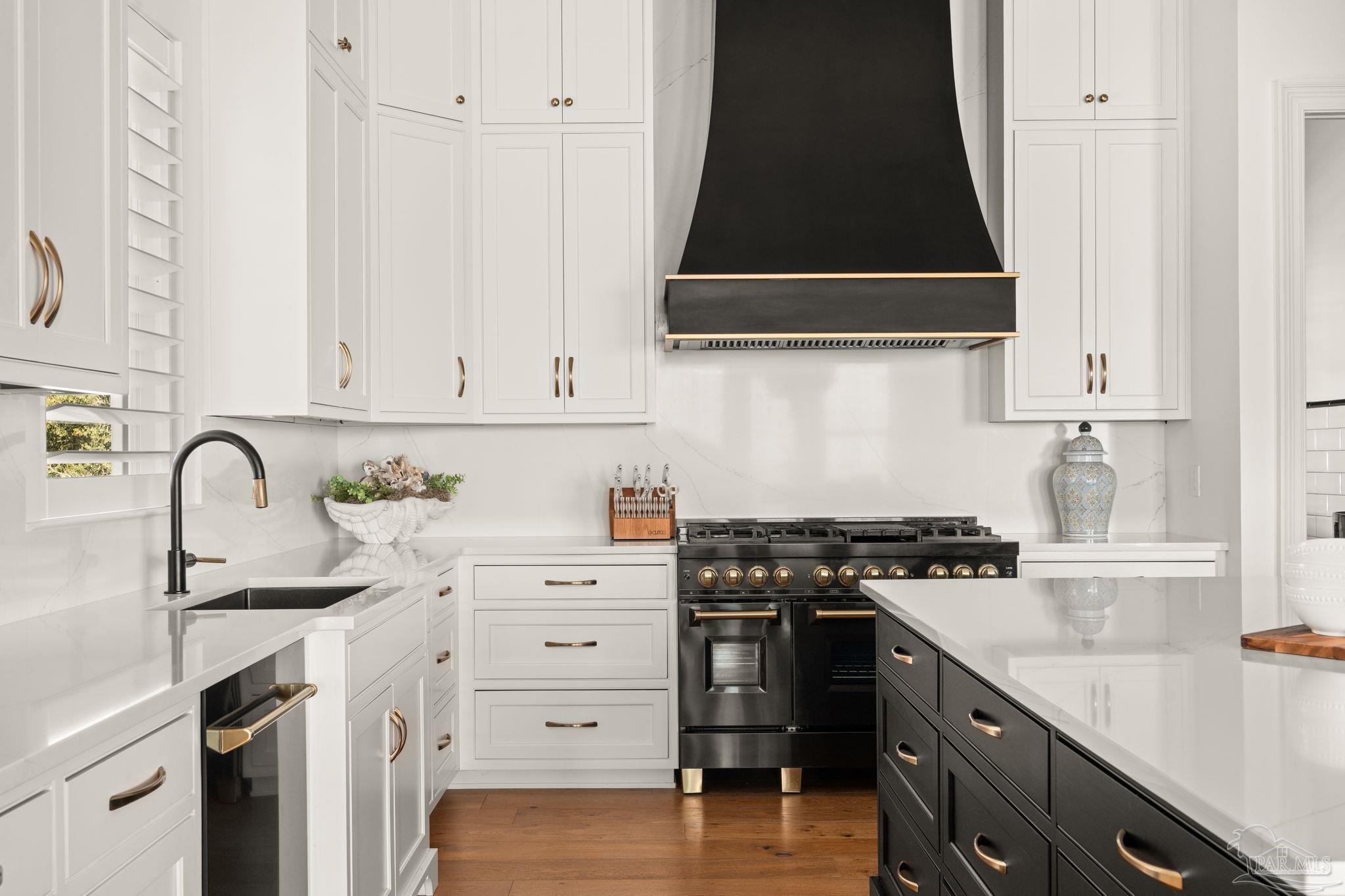 11704 Chanticleer Ct