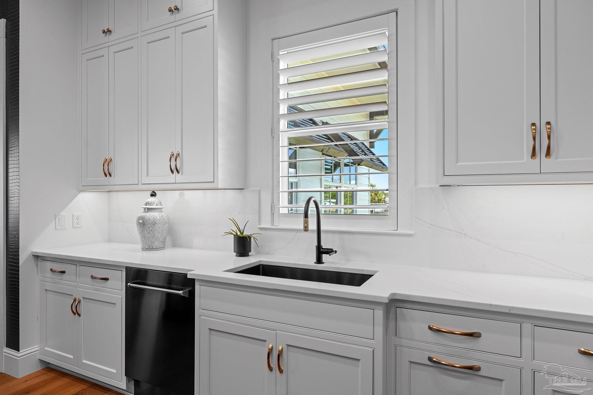 11704 Chanticleer Ct