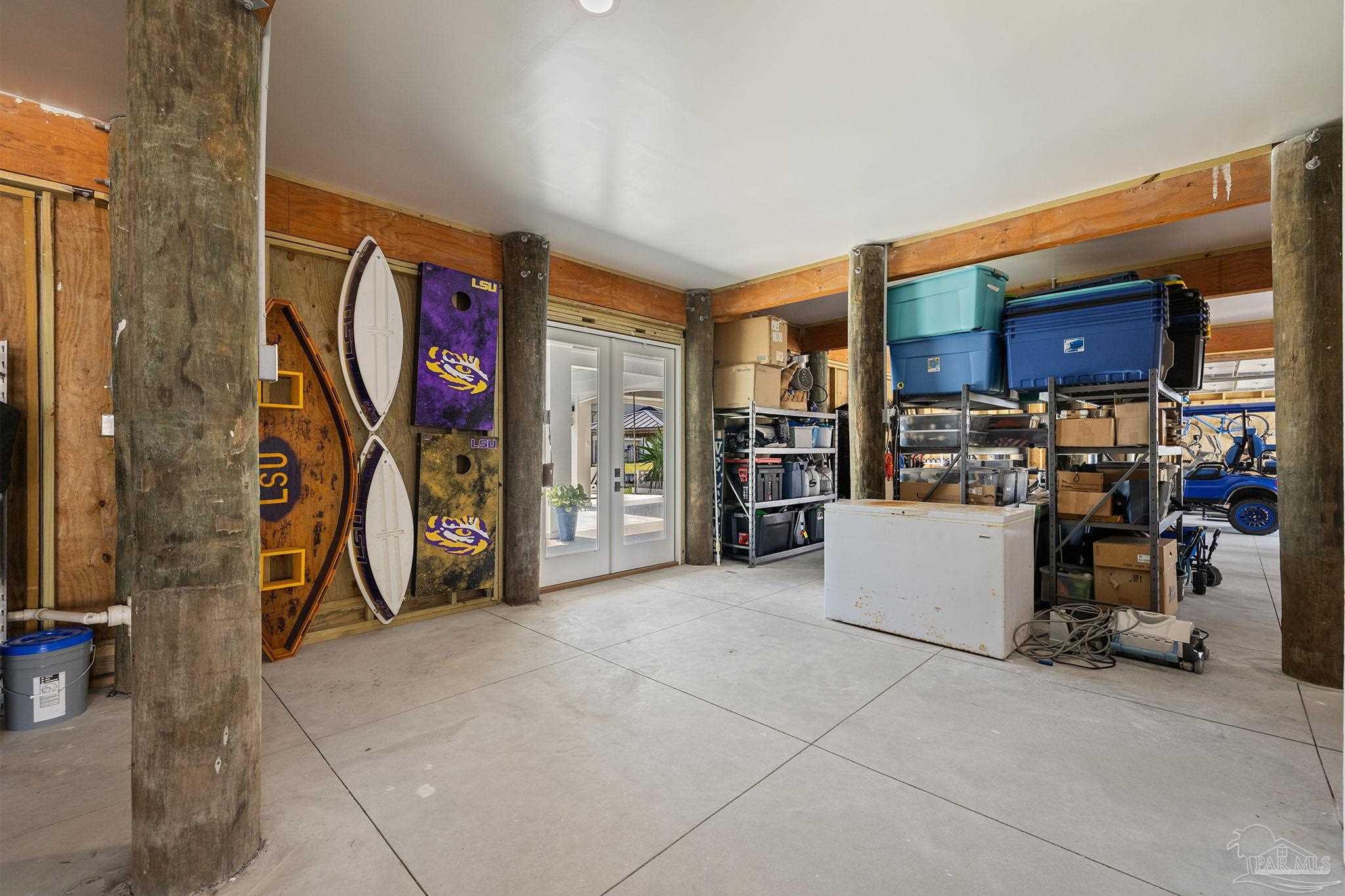 11704 Chanticleer Ct