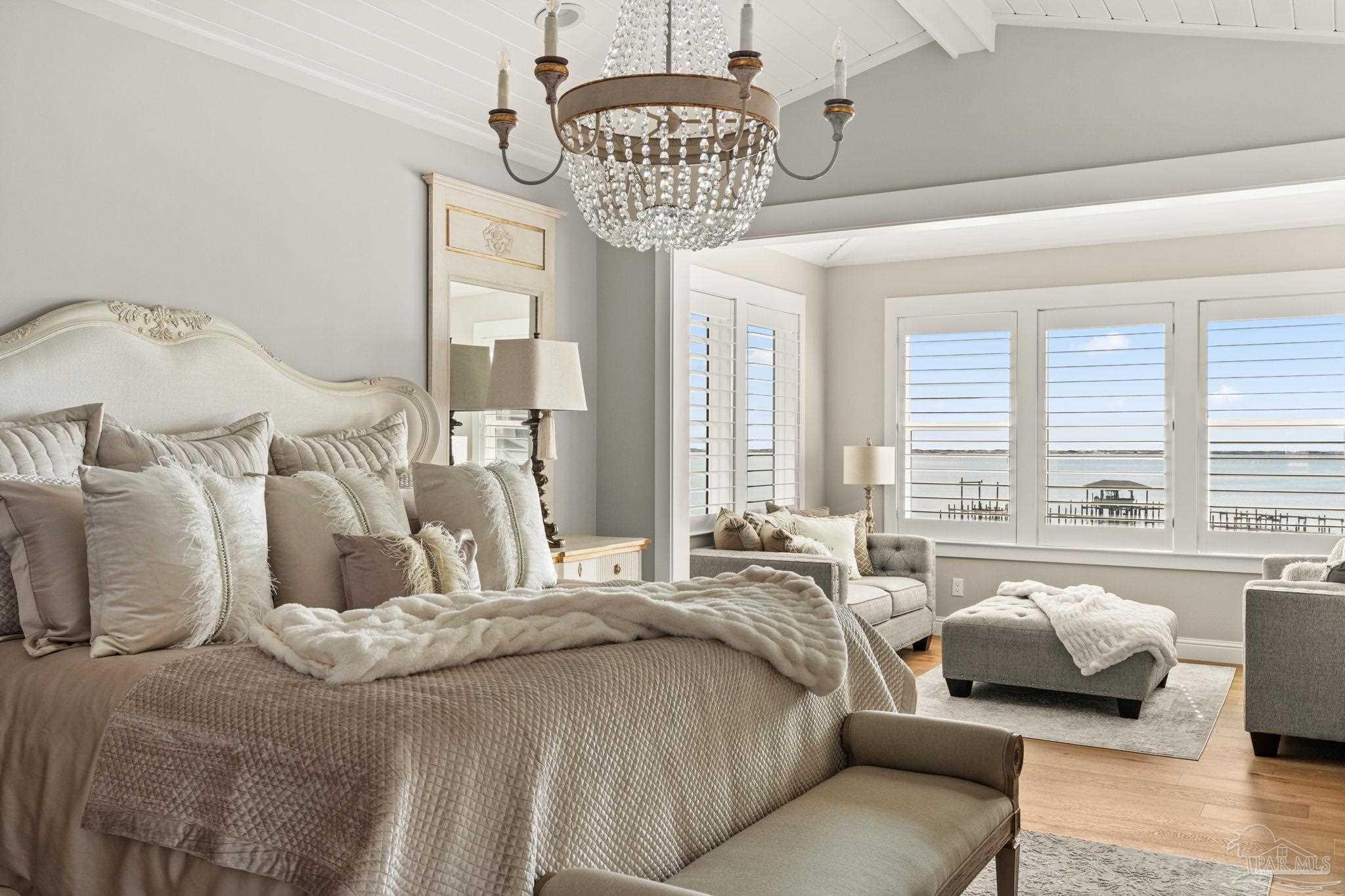 11704 Chanticleer Ct