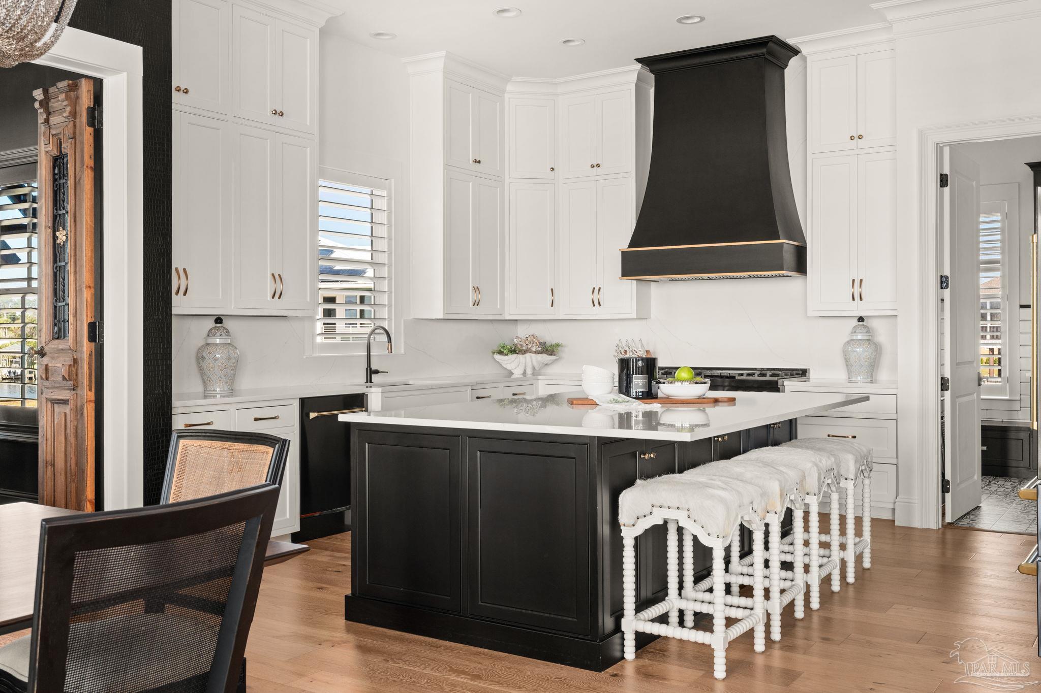 11704 Chanticleer Ct