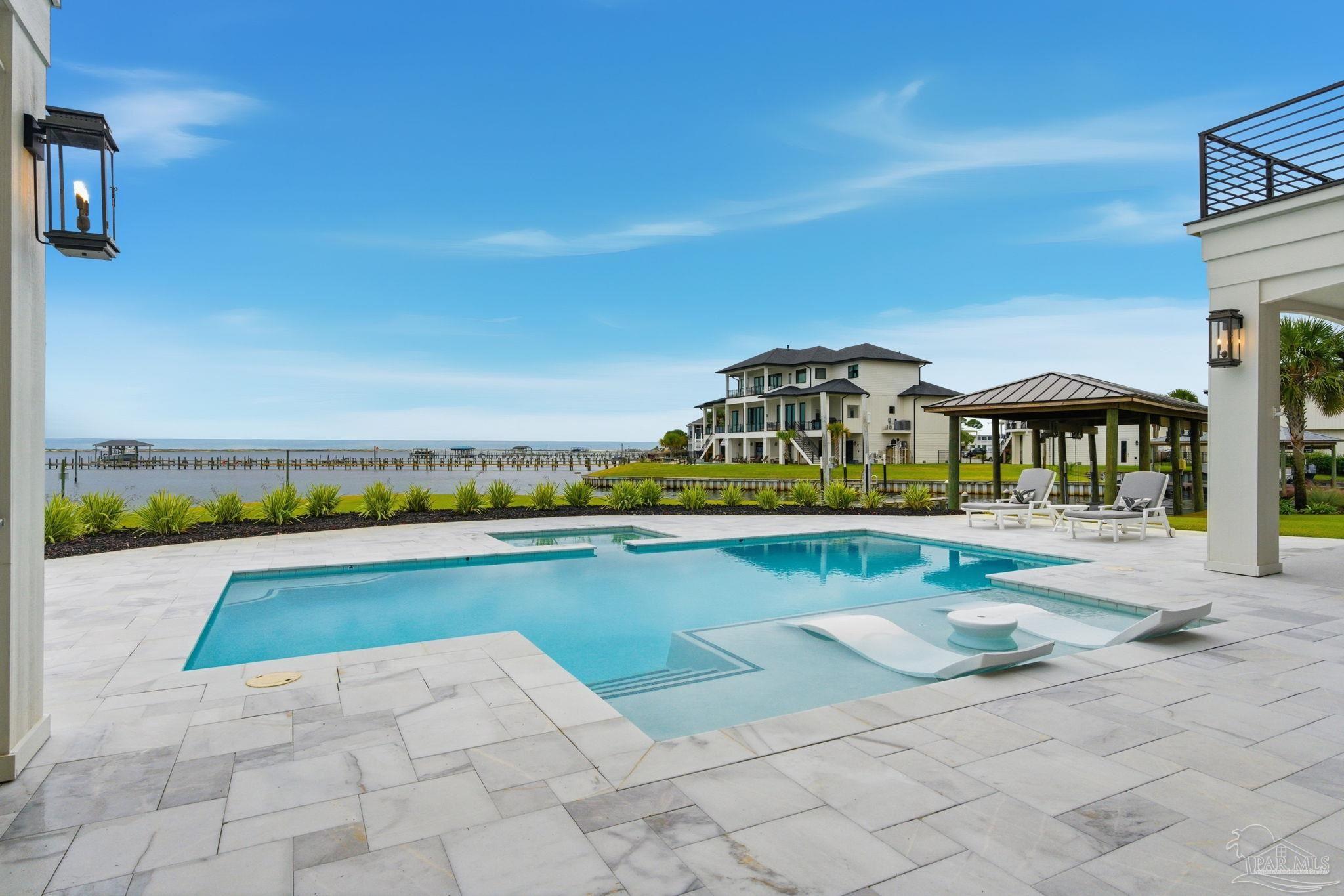 11704 Chanticleer Ct