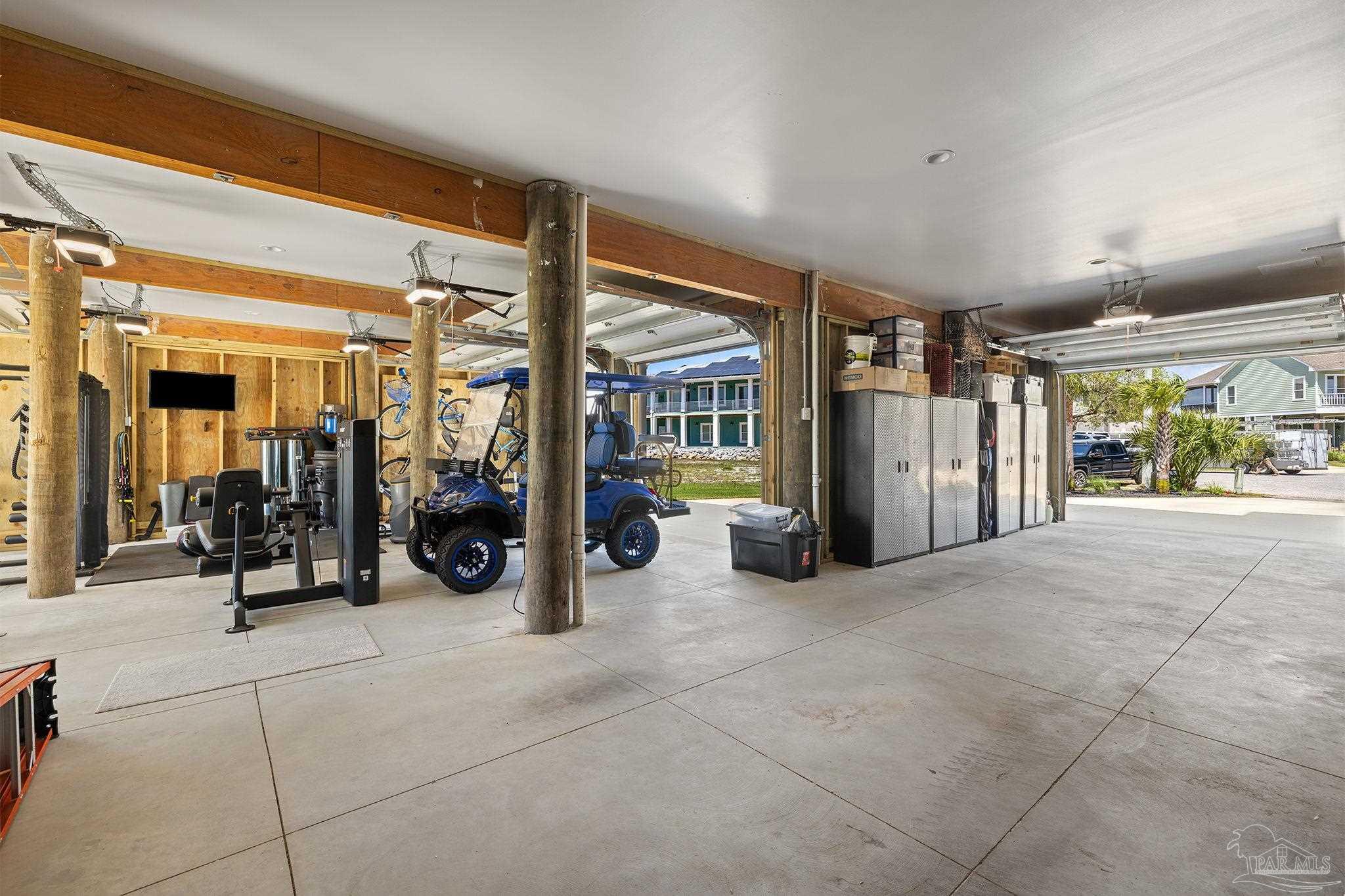 11704 Chanticleer Ct