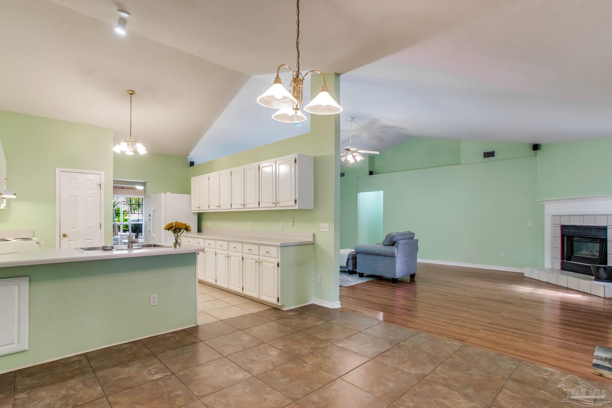 5663 Sweetbirch Ln